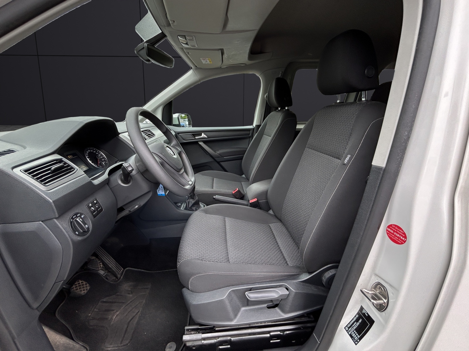 Fahrzeugabbildung Volkswagen Caddy Kombi TSI Klima USB Bluetooth KLIMA PDK GRA