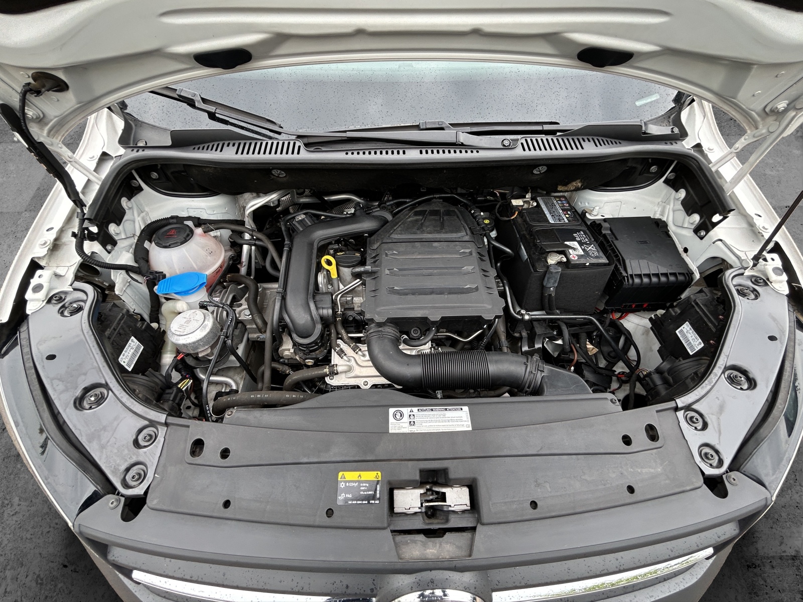 Fahrzeugabbildung Volkswagen Caddy Kombi TSI Klima USB Bluetooth KLIMA PDK GRA