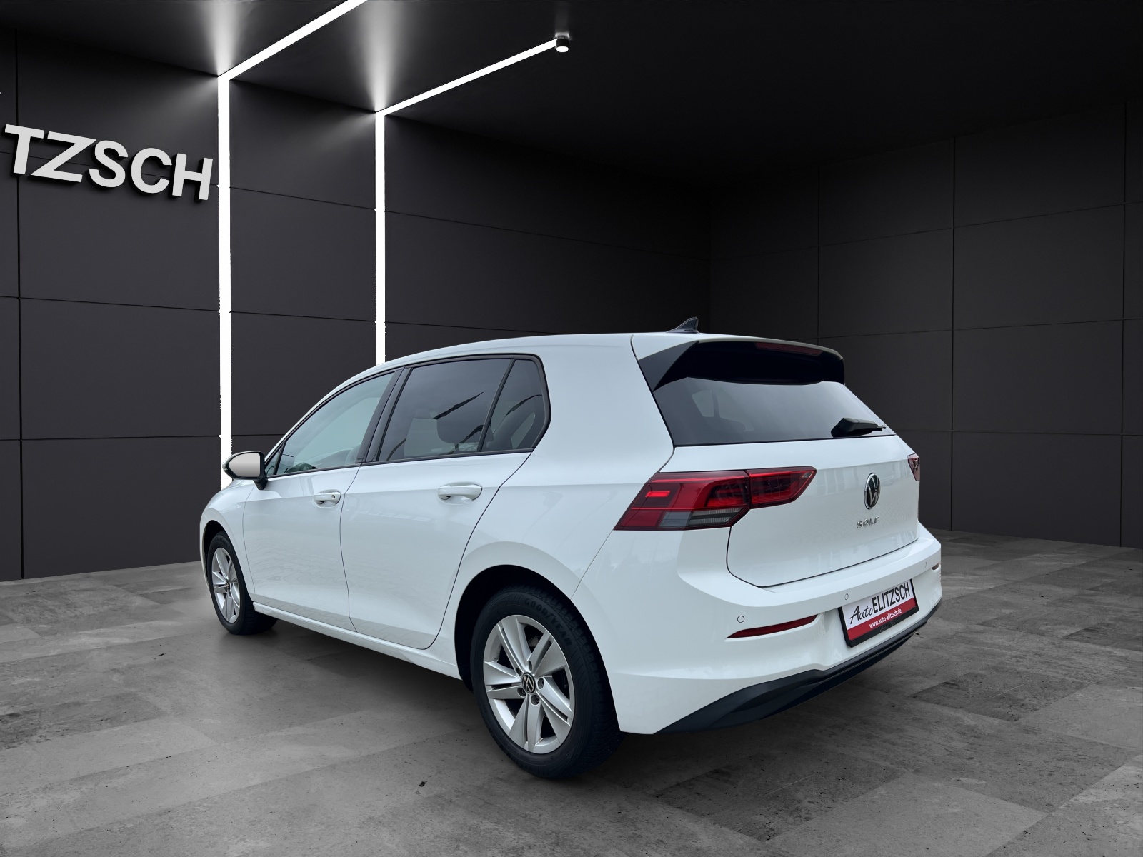 Fahrzeugabbildung Volkswagen Golf VIII Business TDI DSG LED ACC SHZ PDC Navi Klima