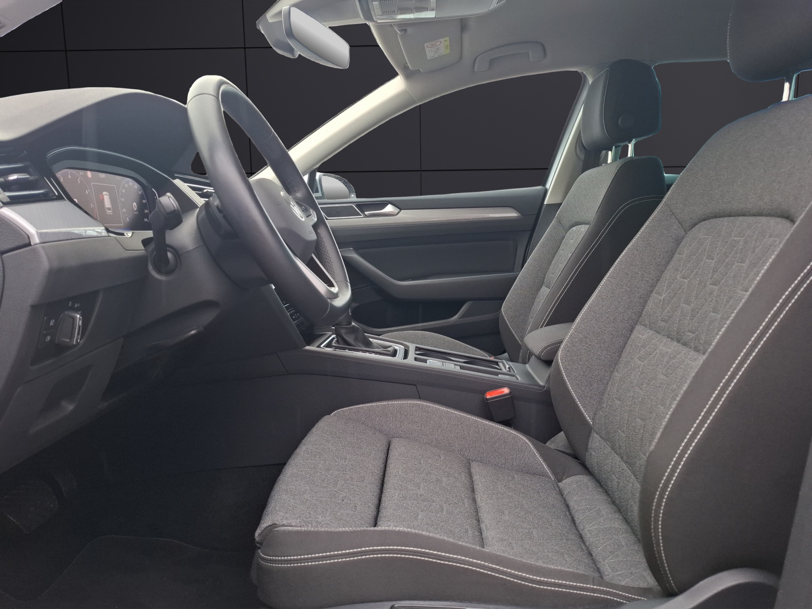 Fahrzeugabbildung Volkswagen Passat Variant TSI Business DSG Matrix Navi AID ACC RFK SH