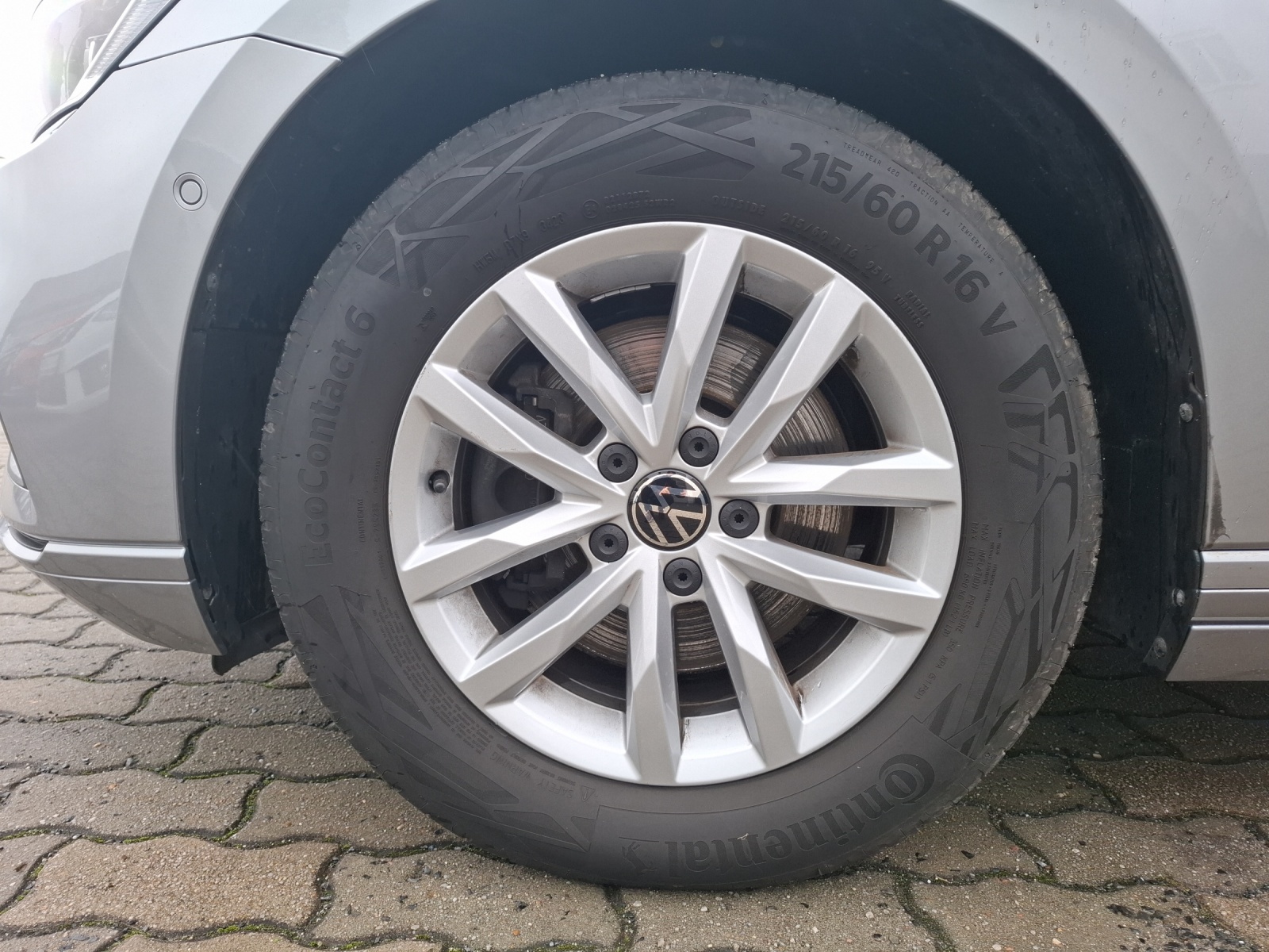 Fahrzeugabbildung Volkswagen Passat Variant TSI Business DSG Matrix Navi AID ACC RFK SH