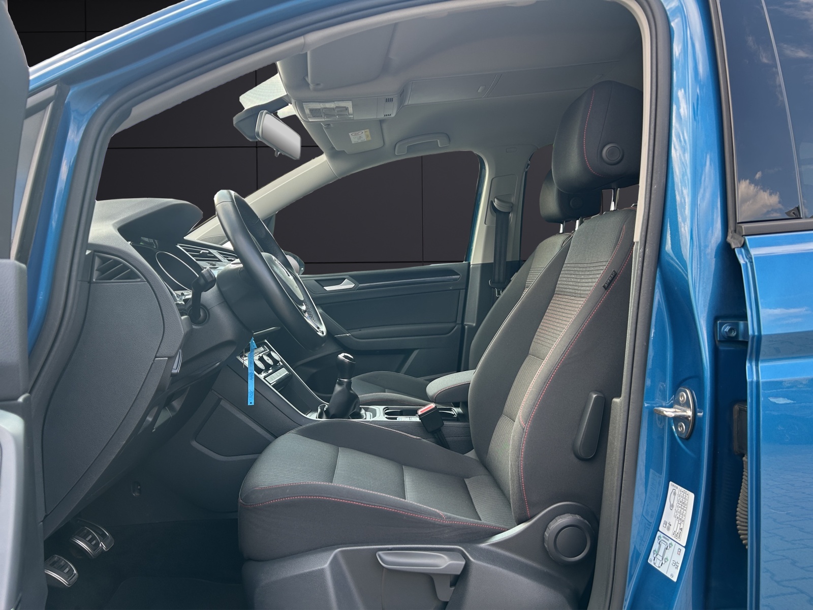 Fahrzeugabbildung Volkswagen Touran SOUND NAVI ACC RFK