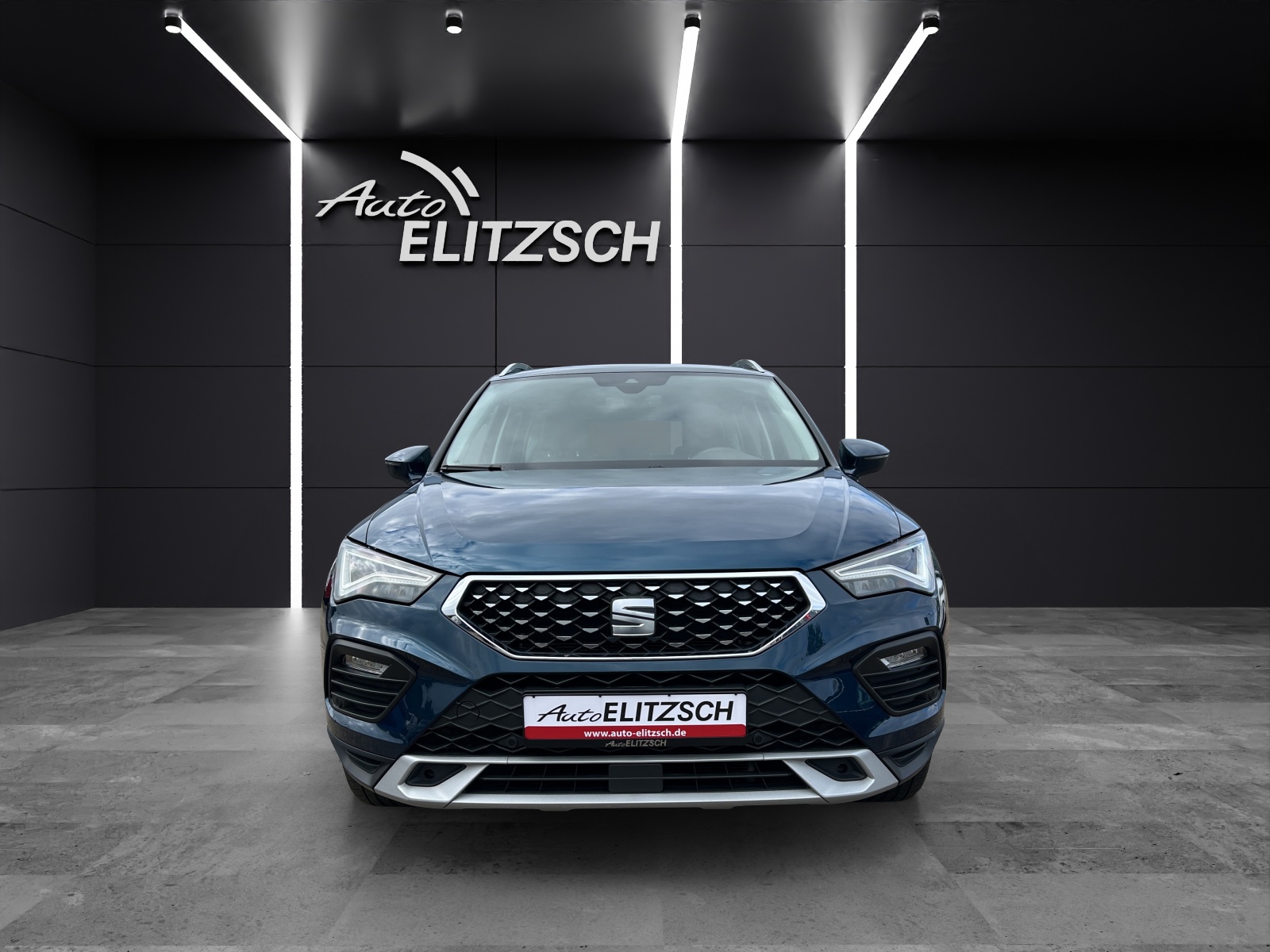 Fahrzeugabbildung SEAT Ateca TDI Xperience DSG LED AHK Navi ACC RFK SH 18