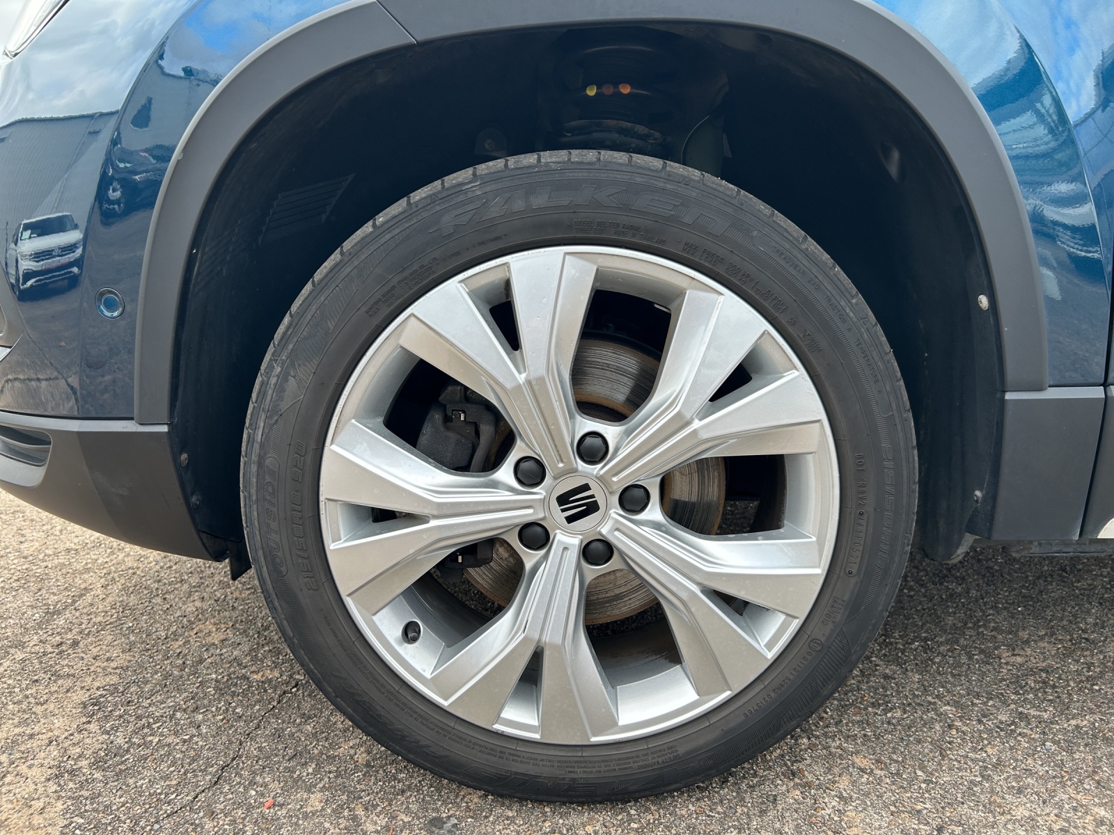 Fahrzeugabbildung SEAT Ateca TDI Xperience DSG LED AHK Navi ACC RFK SH 18