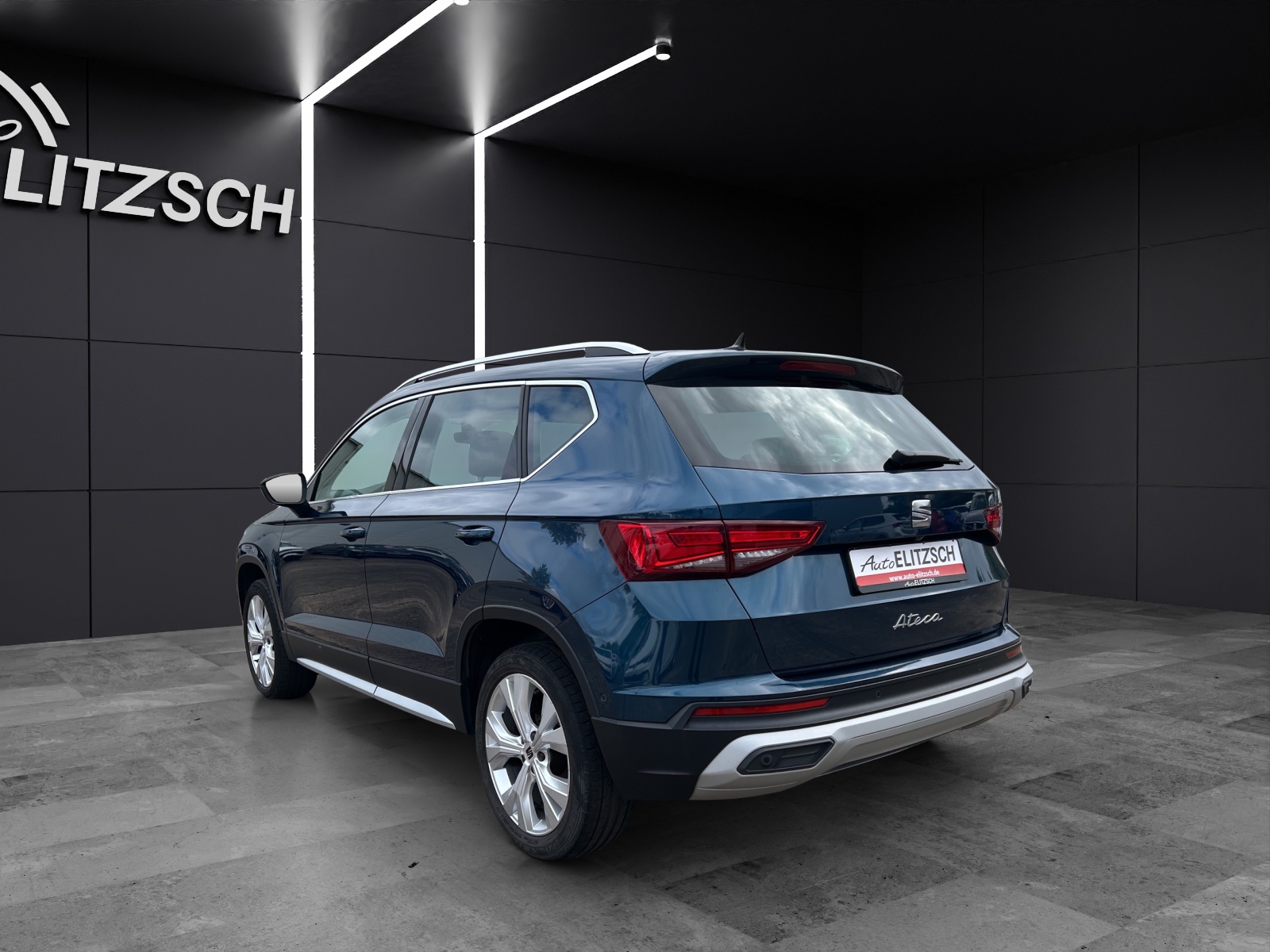 Fahrzeugabbildung SEAT Ateca TDI Xperience DSG LED AHK Navi ACC RFK SH 18