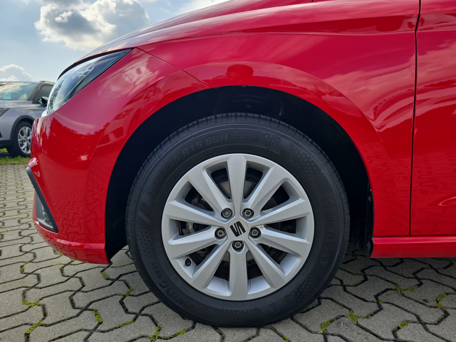 Fahrzeugabbildung SEAT Ibiza Style 1.0 TSI FULLLINK SITZH PDC