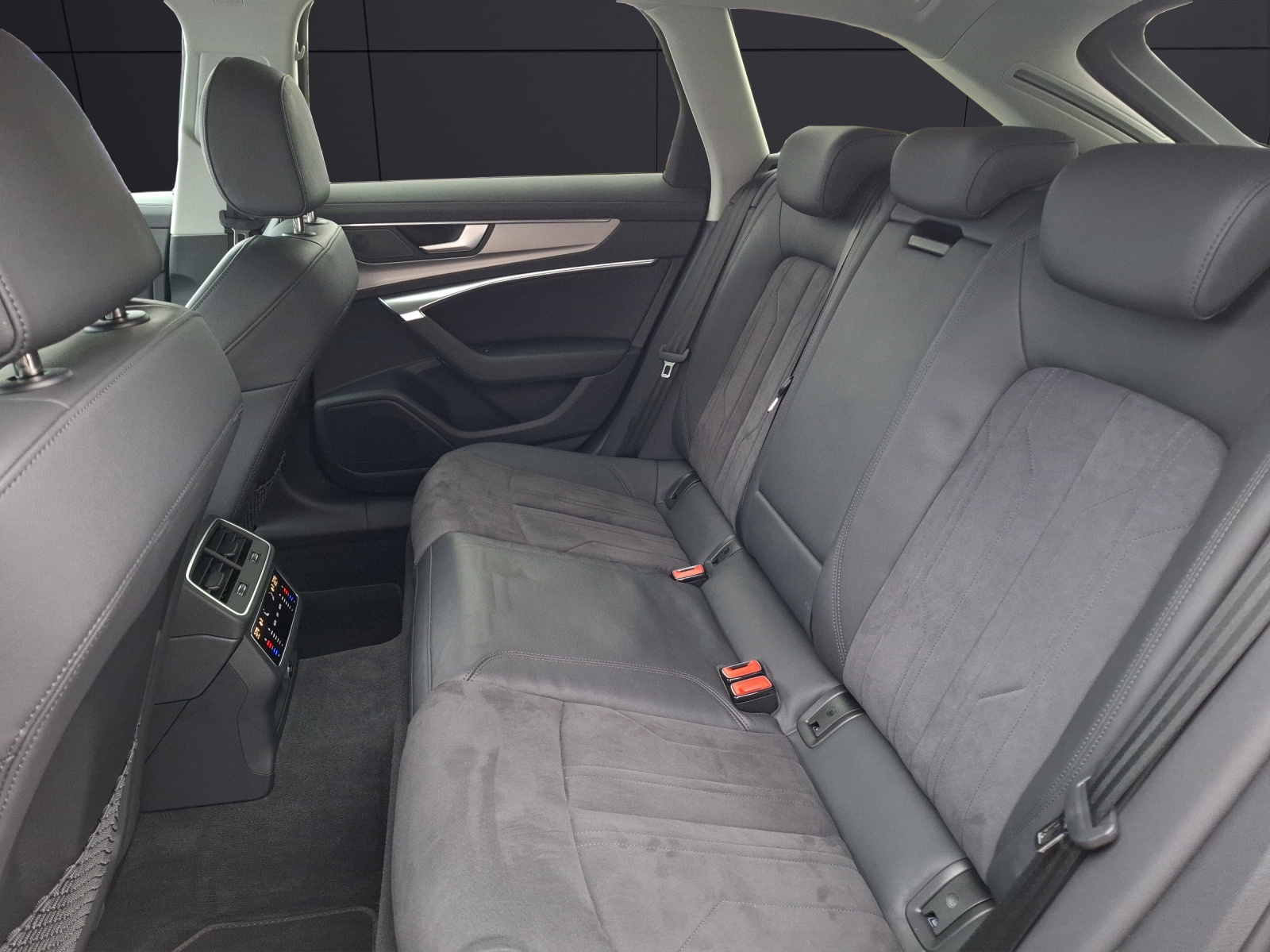 Fahrzeugabbildung Audi A6 Avant 45 TFSI S-Line quattro S-tronic LED AHK Navi AVC ACC SH 21