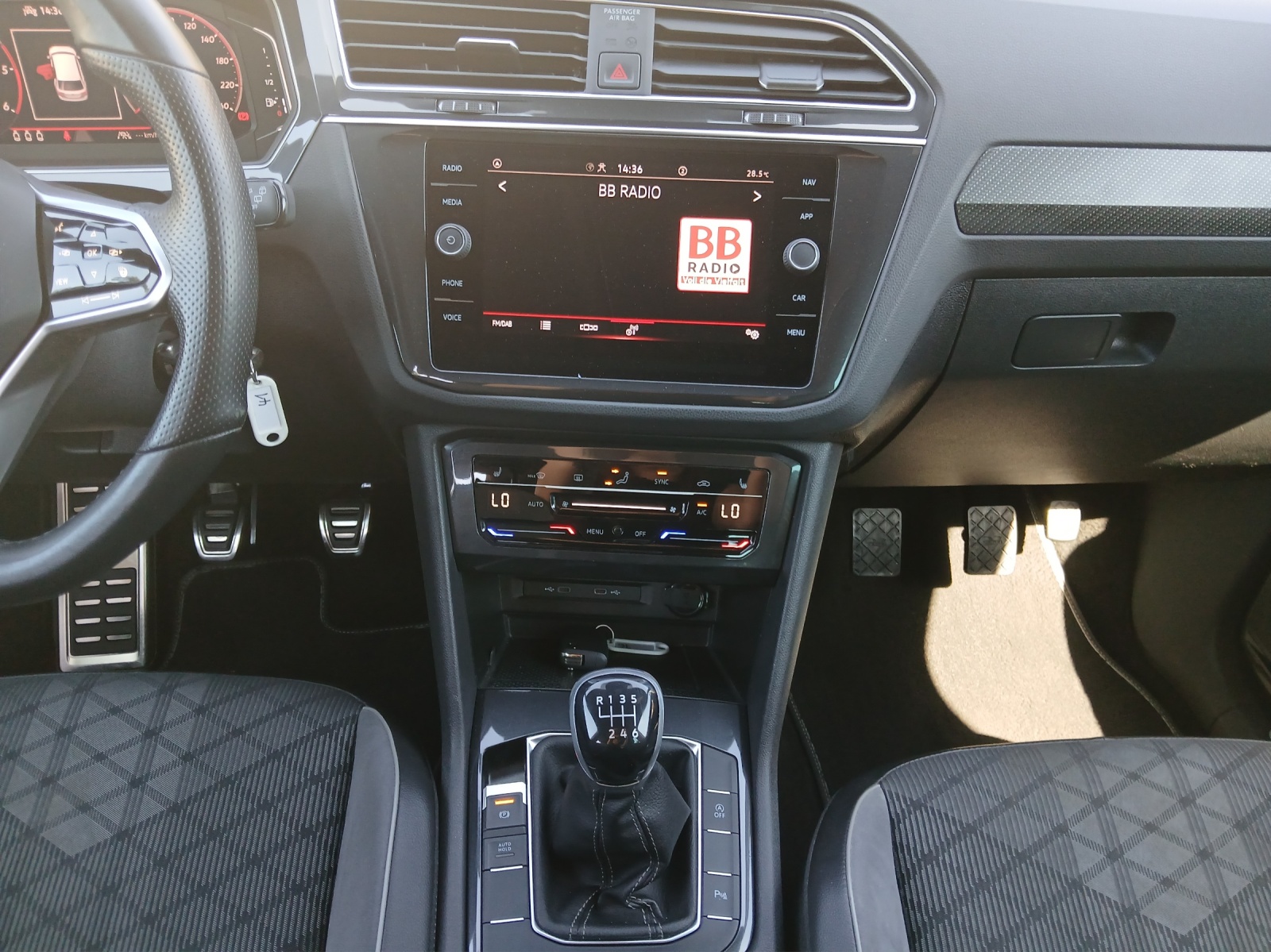 Fahrzeugabbildung Volkswagen Tiguan TDI R-Line FAHRSCHULE