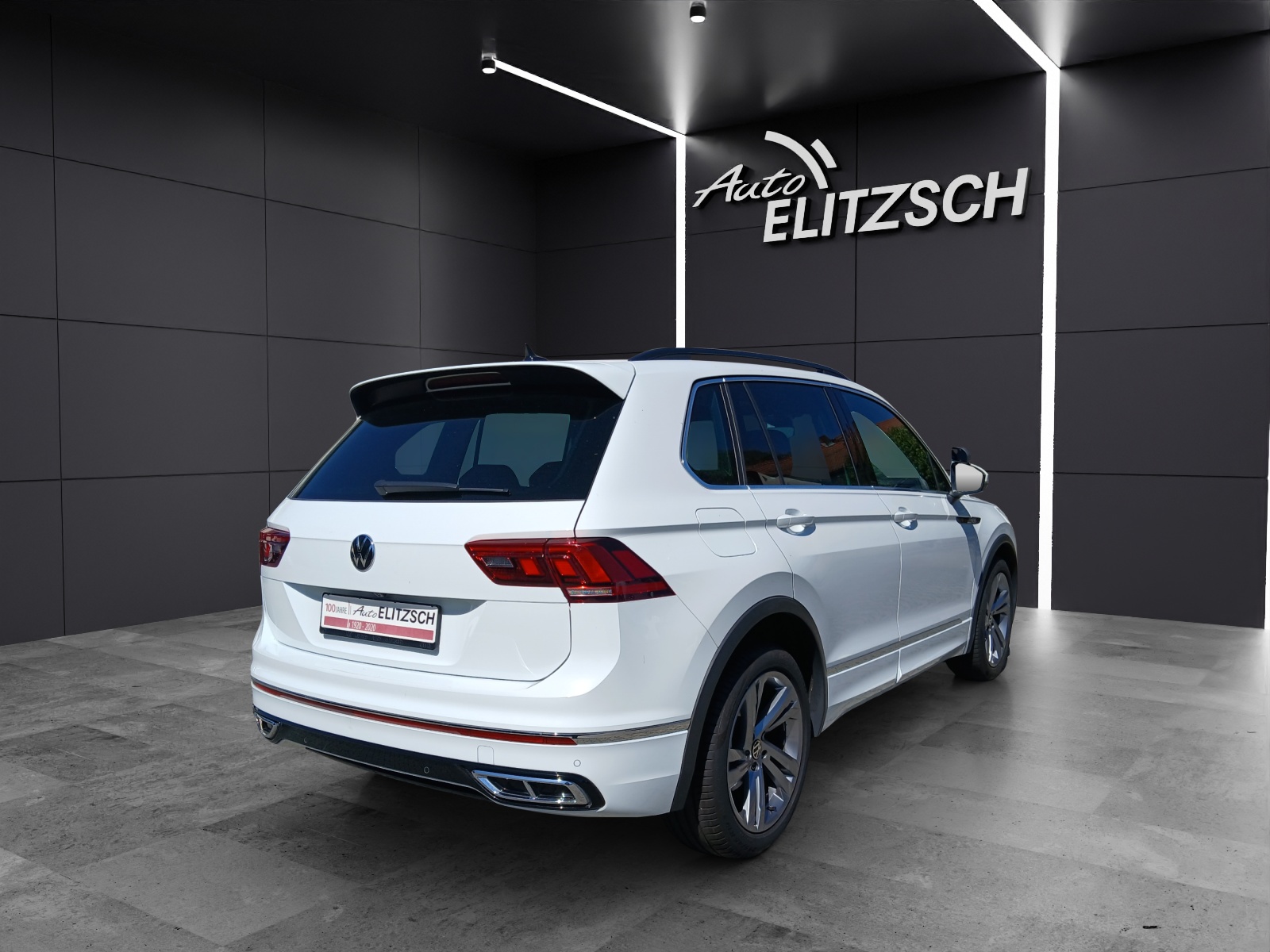 Fahrzeugabbildung Volkswagen Tiguan TDI R-Line FAHRSCHULE