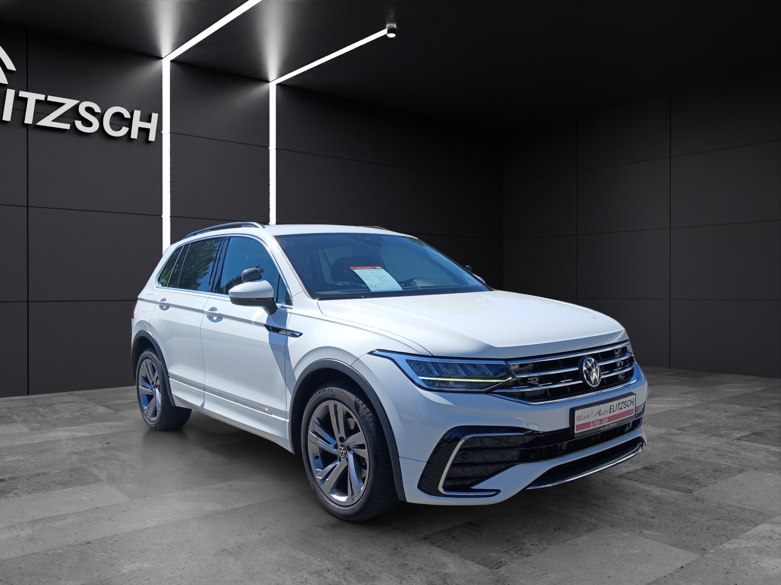 Fahrzeugabbildung Volkswagen Tiguan TDI R-Line FAHRSCHULE
