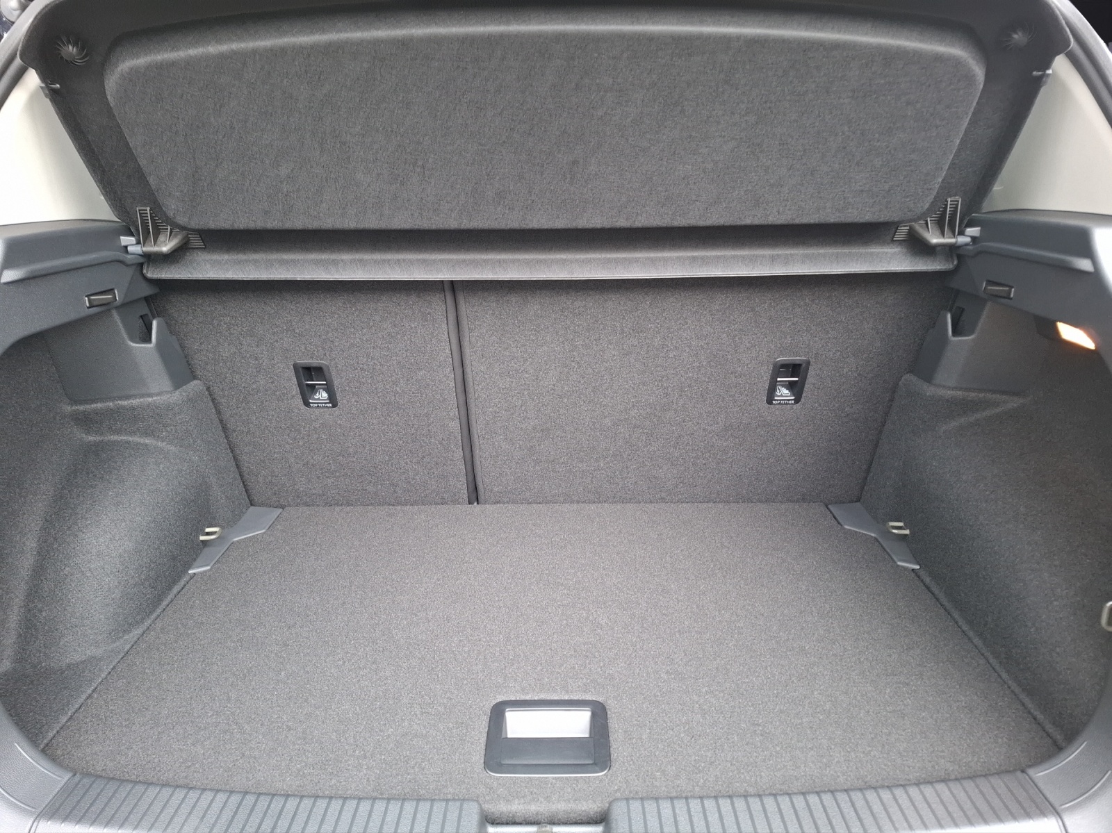 Fahrzeugabbildung Volkswagen T-Cross Style Navi LED DAB ACC