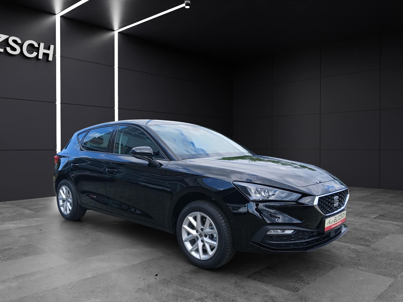 Fahrzeugabbildung SEAT Leon eTSI Road Edition LED Navi DAB