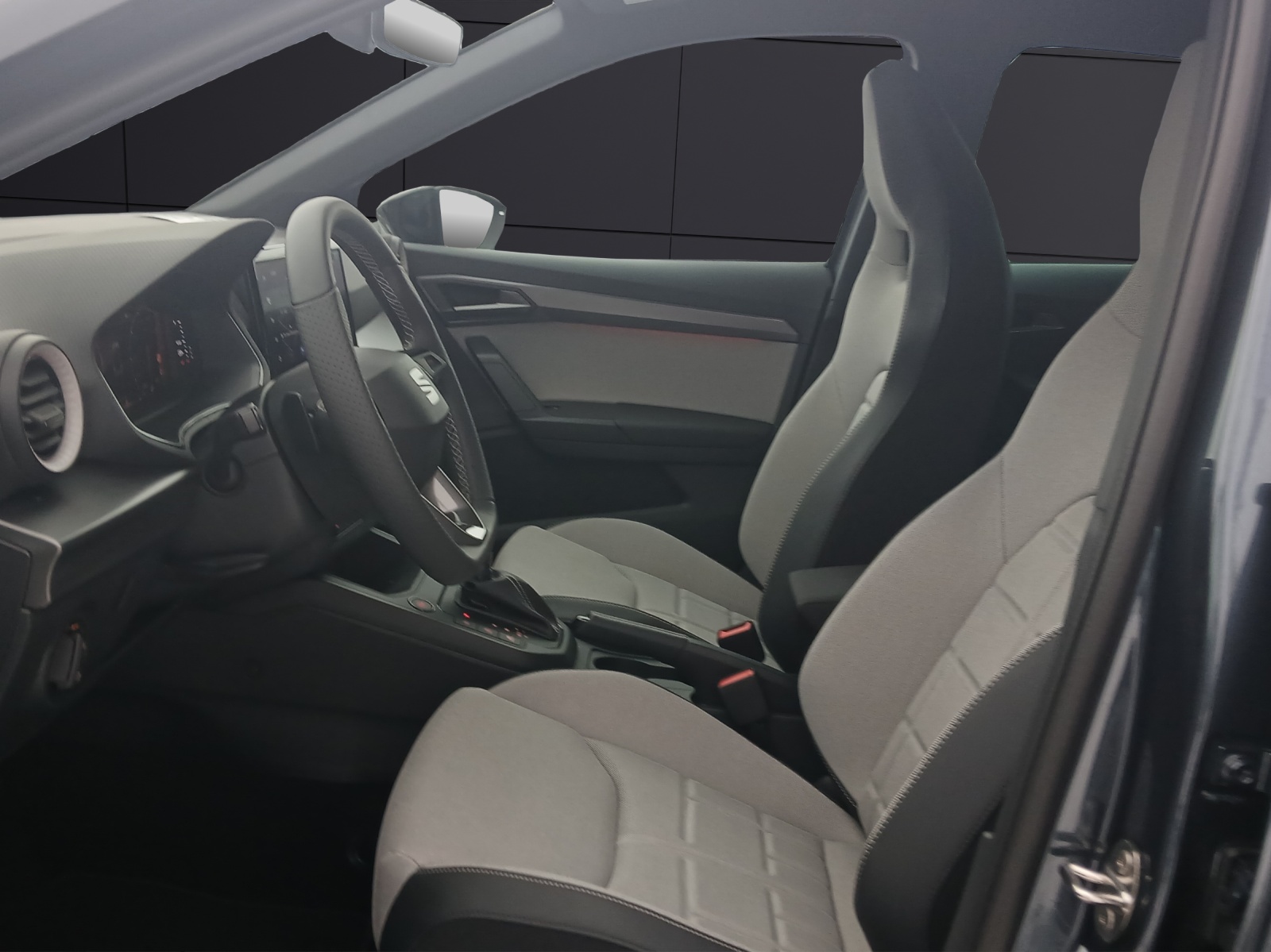 Fahrzeugabbildung SEAT Arona FR Tech Kessy LED