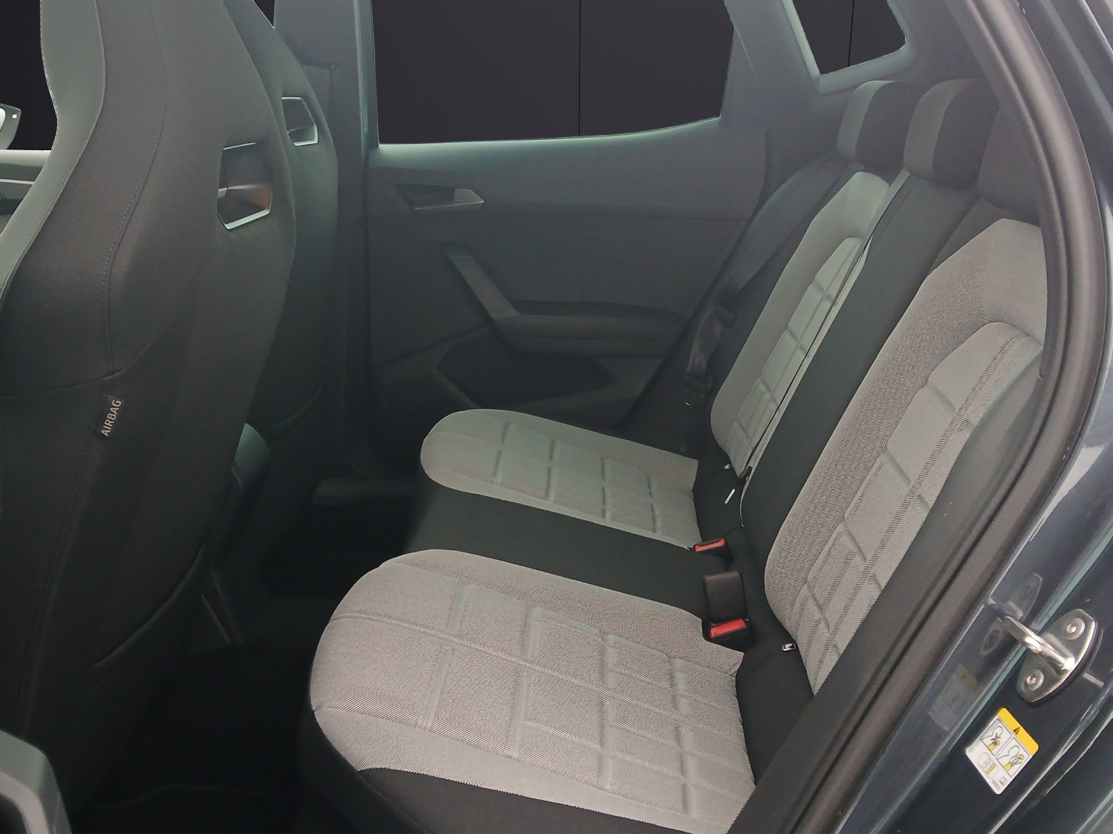 Fahrzeugabbildung SEAT Arona FR Tech Kessy LED