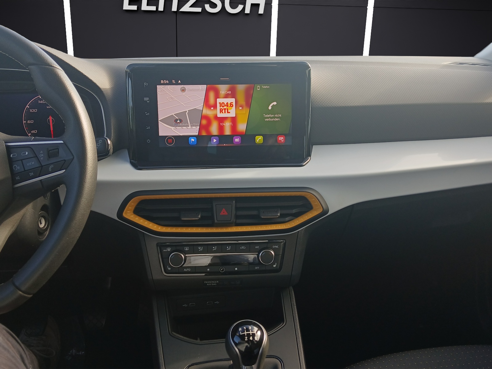 Fahrzeugabbildung SEAT Ibiza TSI Style LED Navi Climatronic AID GRA RFK SH