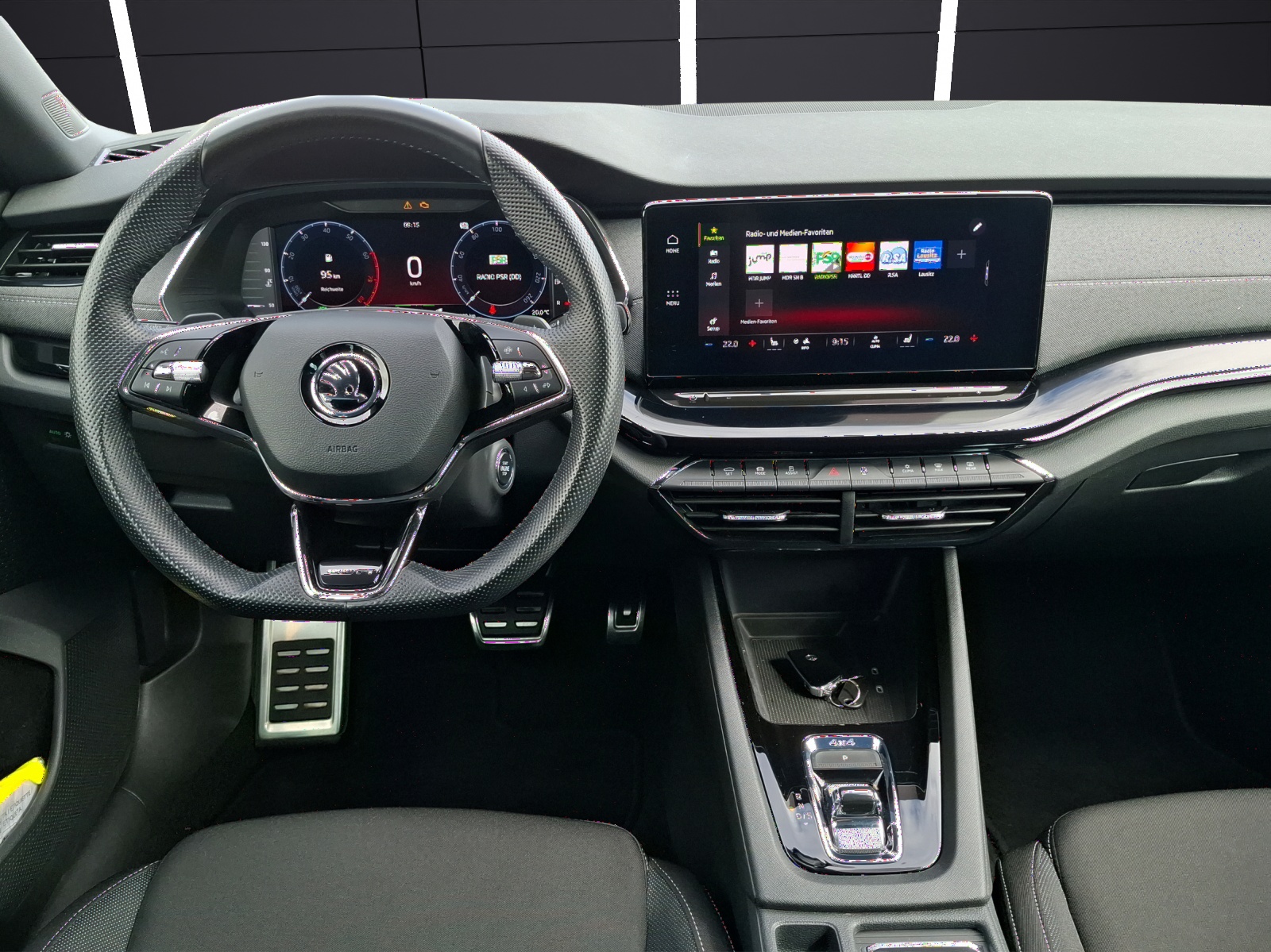 Fahrzeugabbildung SKODA Octavia Combi TSI Sportline DSG 4x4 LED Pano GRA PDC SH 19