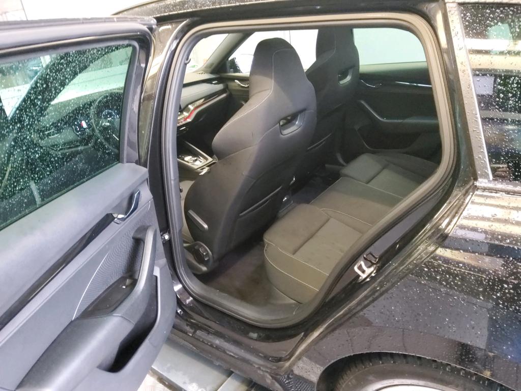 Fahrzeugabbildung SKODA Octavia Combi TSI Sportline DSG 4x4 LED Pano GRA PDC SH 19