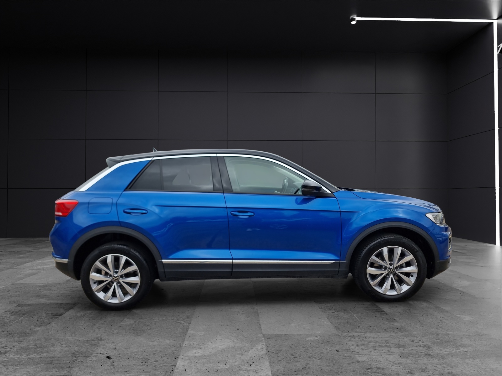 Fahrzeugabbildung Volkswagen T-Roc Style DSG LED ACC AHK Kamera Navi