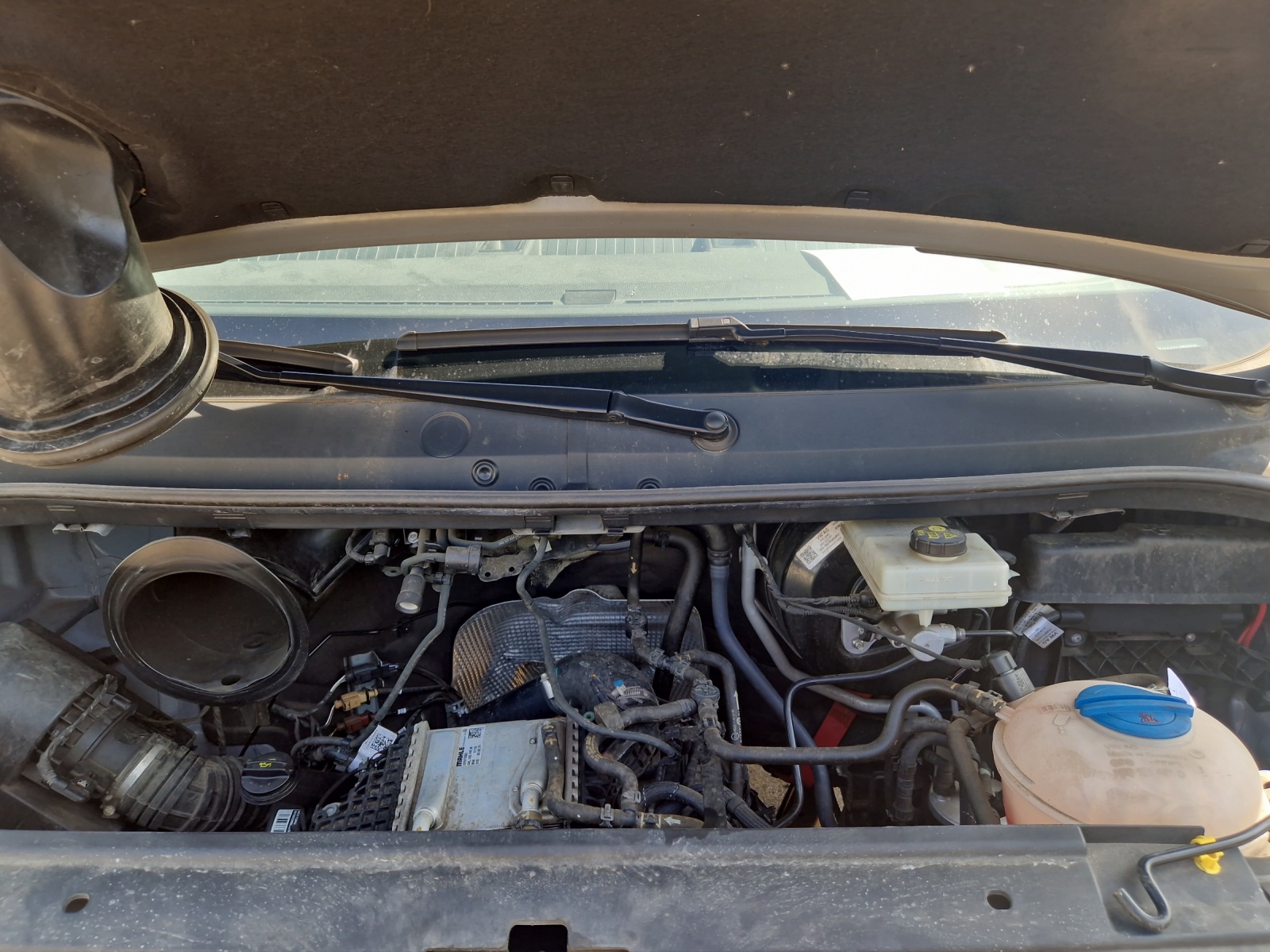 Fahrzeugabbildung Volkswagen Crafter Kasten 35 MR Klima PDC