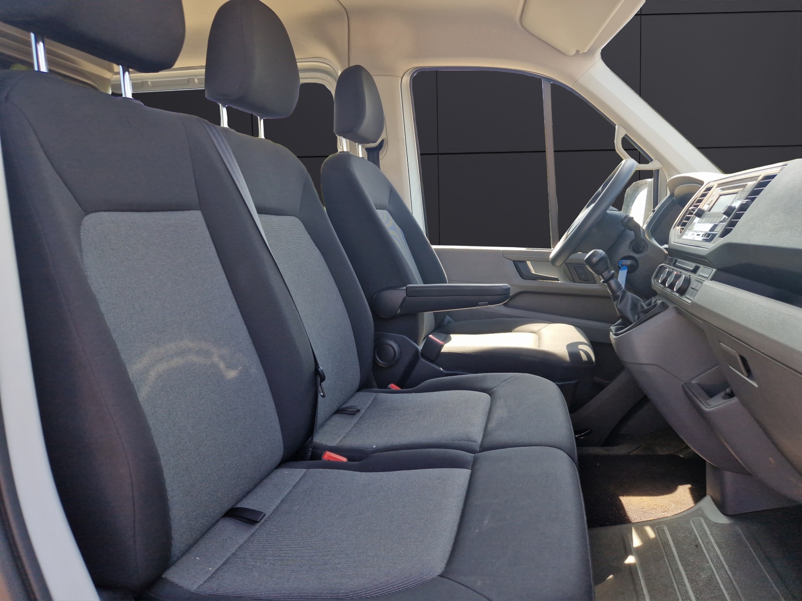 Fahrzeugabbildung Volkswagen Crafter Kasten 35 MR Klima PDC