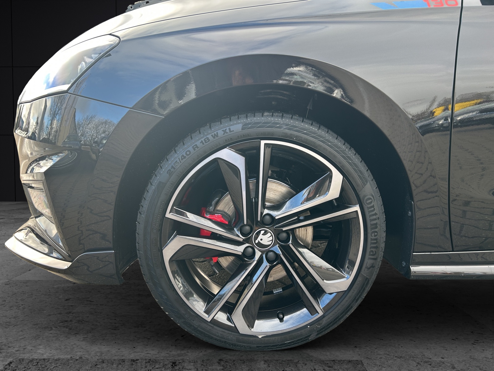 Fahrzeugabbildung SKODA FABIA 130 TSI DSG LED ACC RFK SPORTSITZE DSG LED ACC RFK