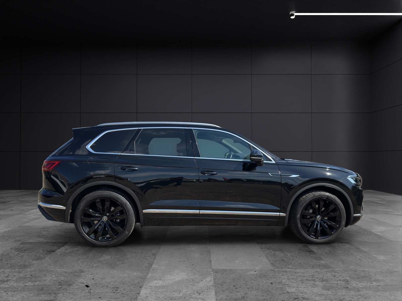Fahrzeugabbildung Volkswagen Touareg Elegance TDI 4M MATRIX Luft AHK Standhzg RFK