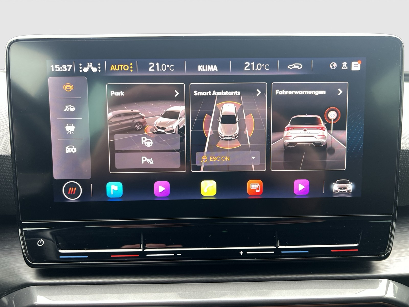 Fahrzeugabbildung CUPRA Leon TSI VZ DSG LED Navi RFK SHZ