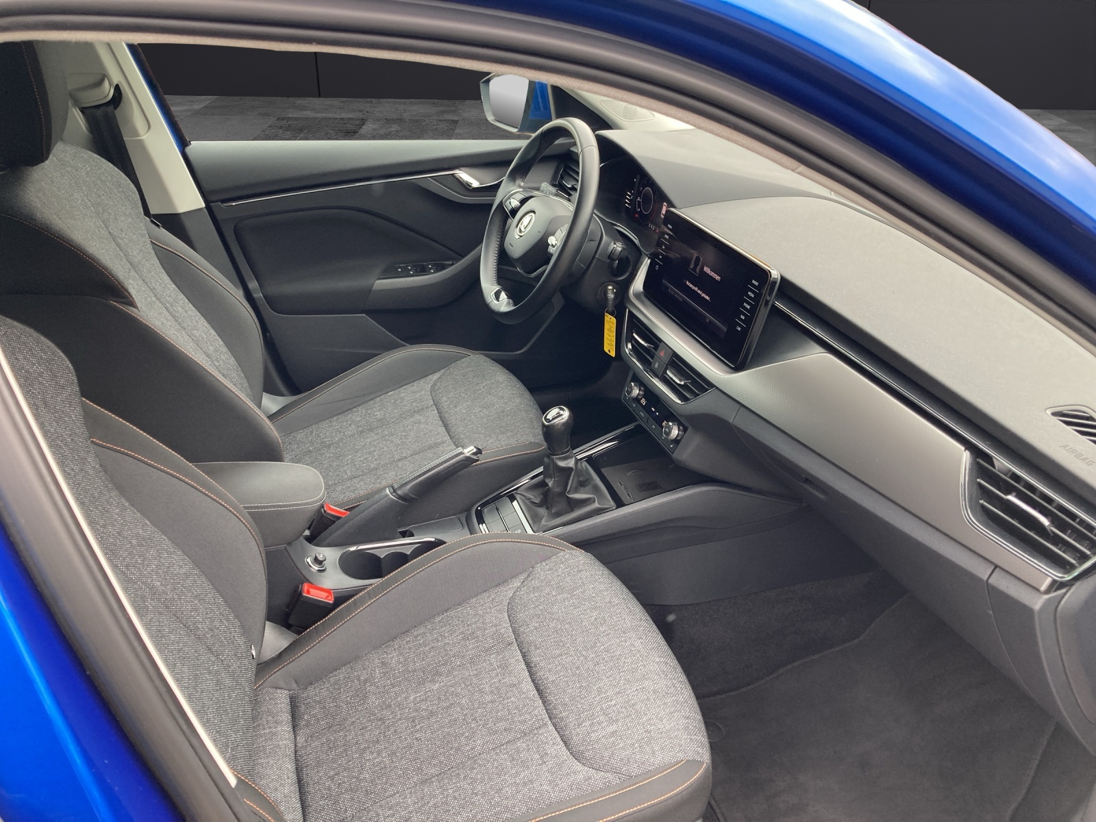 Fahrzeugabbildung SKODA Kamiq TSI Clever LED AHK Navi GRA RFK SH
