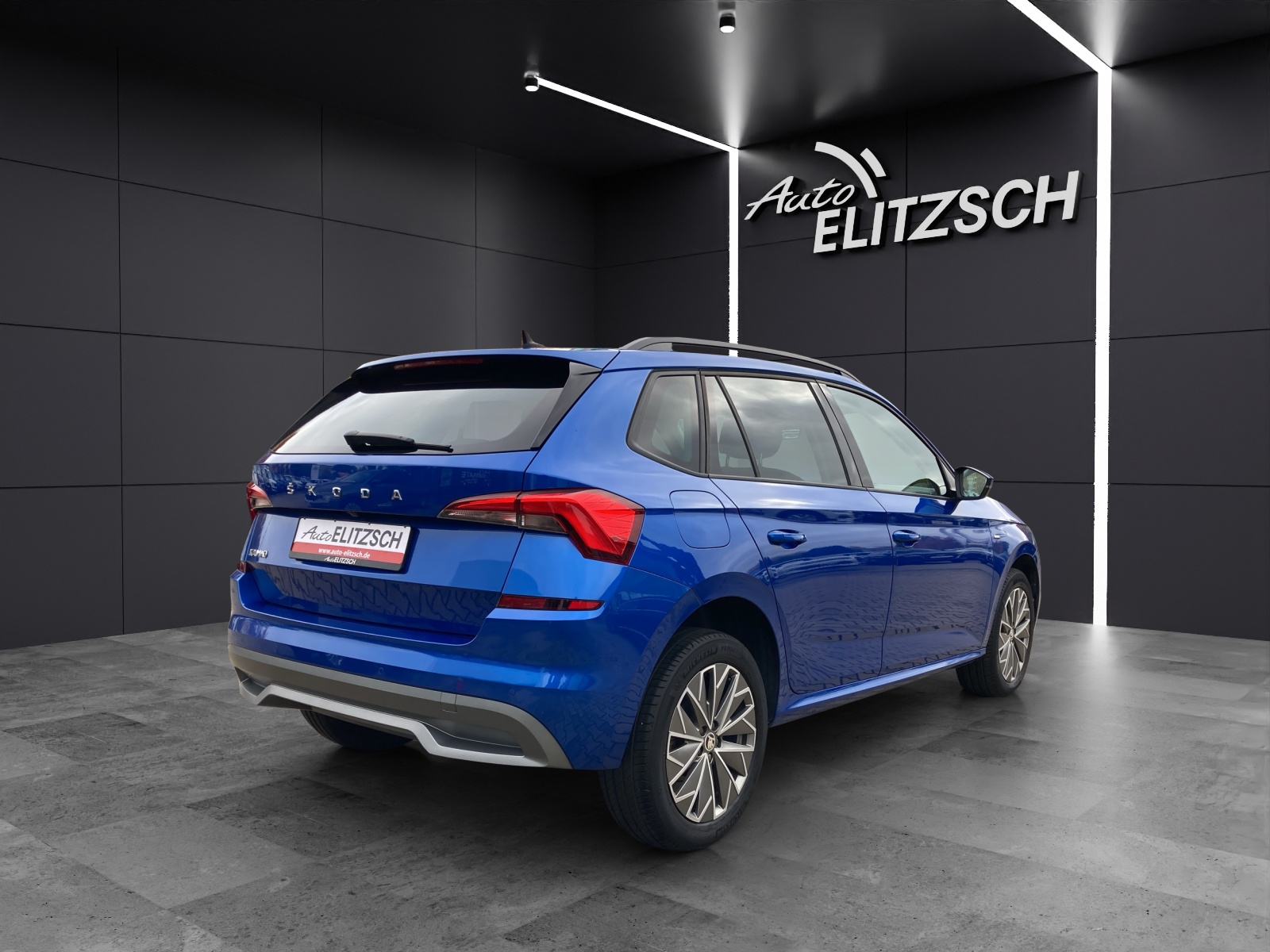 Fahrzeugabbildung SKODA Kamiq TSI Clever LED AHK Navi GRA RFK SH
