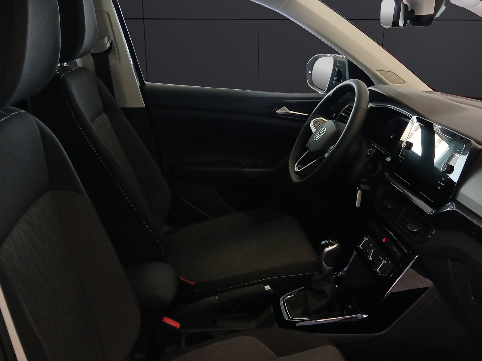 Fahrzeugabbildung Volkswagen T-Cross Life LED Read2Discover AppConnect