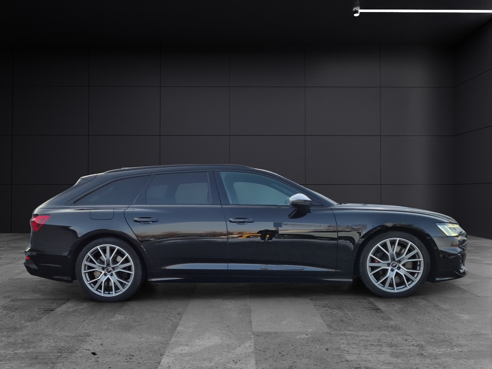 Fahrzeugabbildung Audi S6 Avant TDI quattro Matrix Navi AVC ACC B&O 20