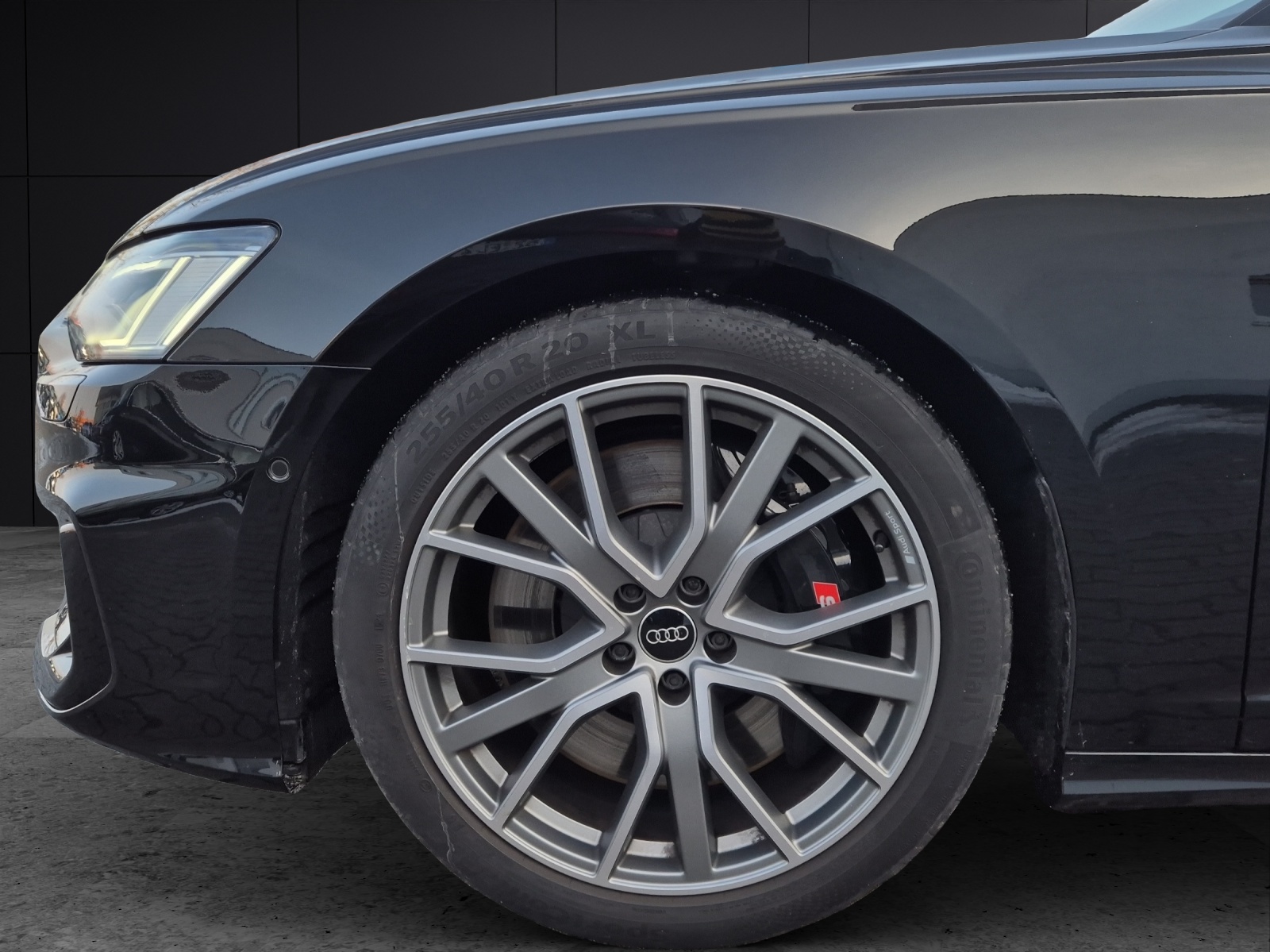 Fahrzeugabbildung Audi S6 Avant TDI quattro Matrix Navi AVC ACC B&O 20