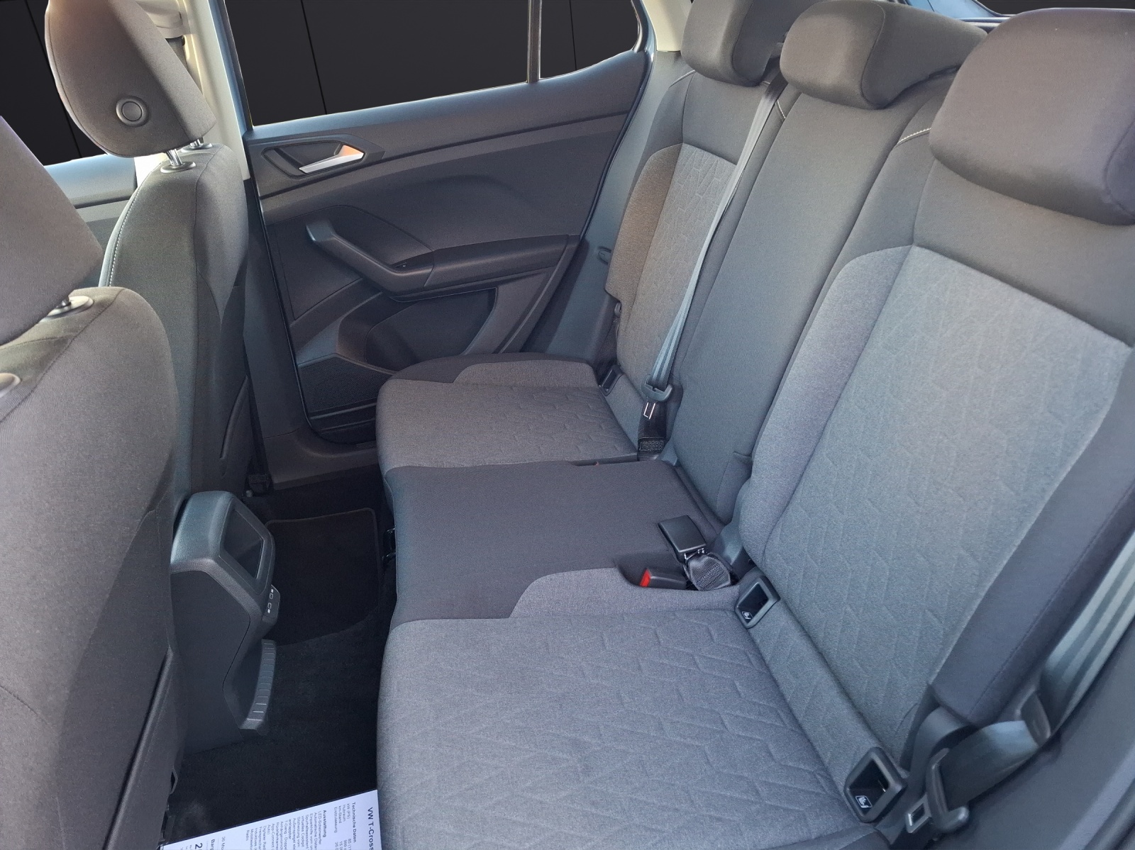 Fahrzeugabbildung Volkswagen T-Cross TSI Life DSG LED AHK AID ACC RFK SH LM