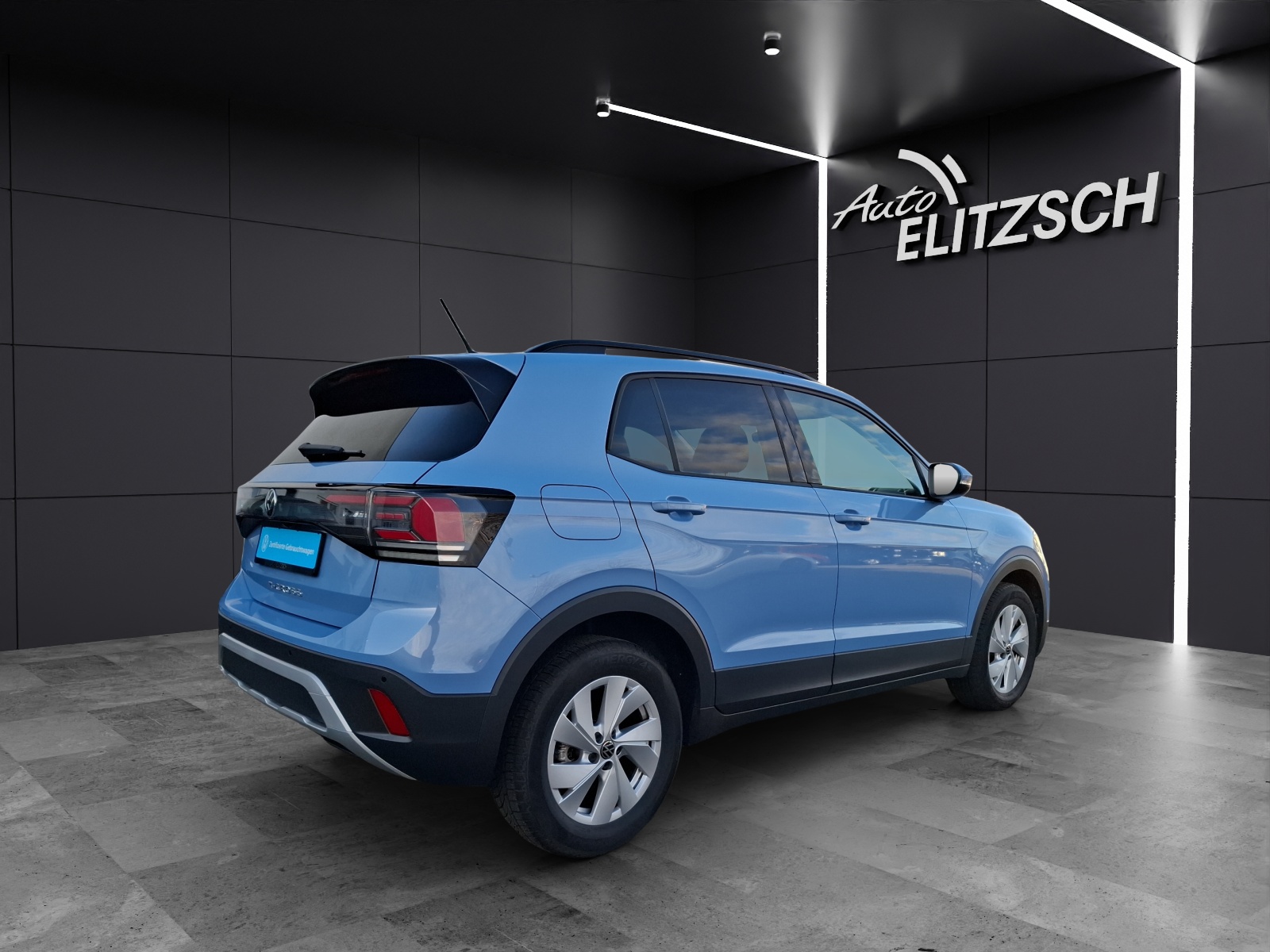 Fahrzeugabbildung Volkswagen T-Cross TSI Life DSG LED AHK AID ACC RFK SH LM