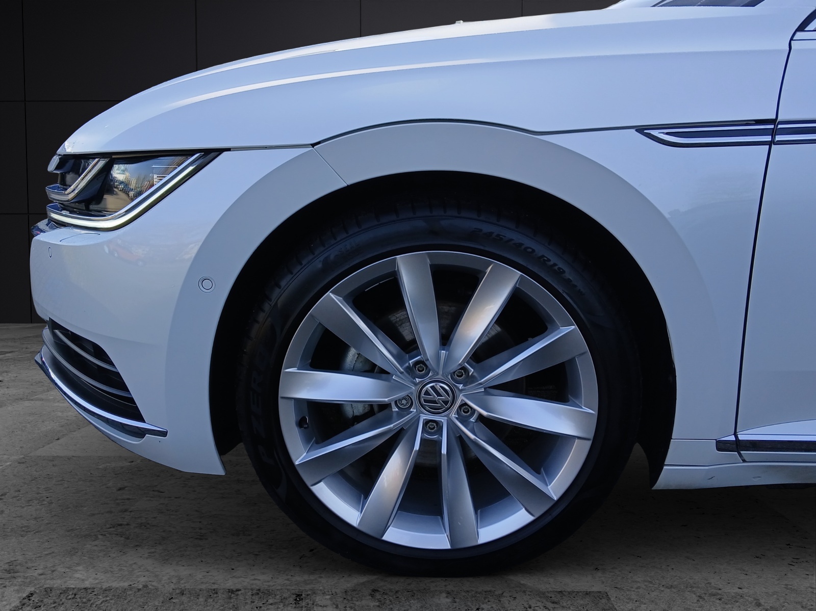 Fahrzeugabbildung Volkswagen Arteon TDI Elegance DSG LED Navi ACC RFK SH 19