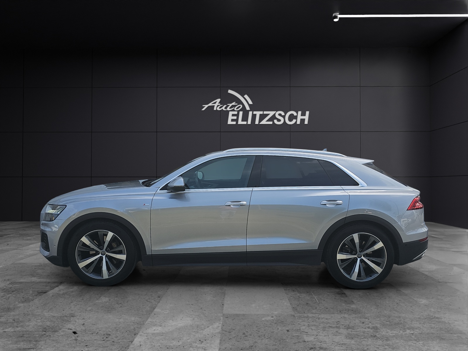 Fahrzeugabbildung Audi Q8 50 TDI Q S line MATRIX ACC 21