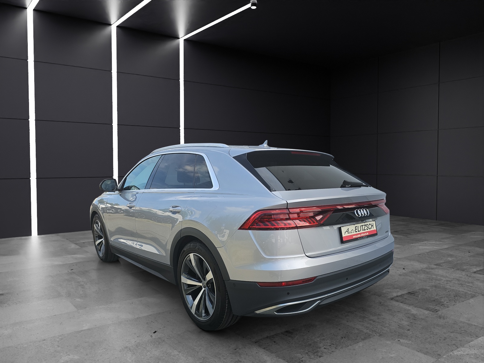Fahrzeugabbildung Audi Q8 50 TDI Q S line MATRIX ACC 21