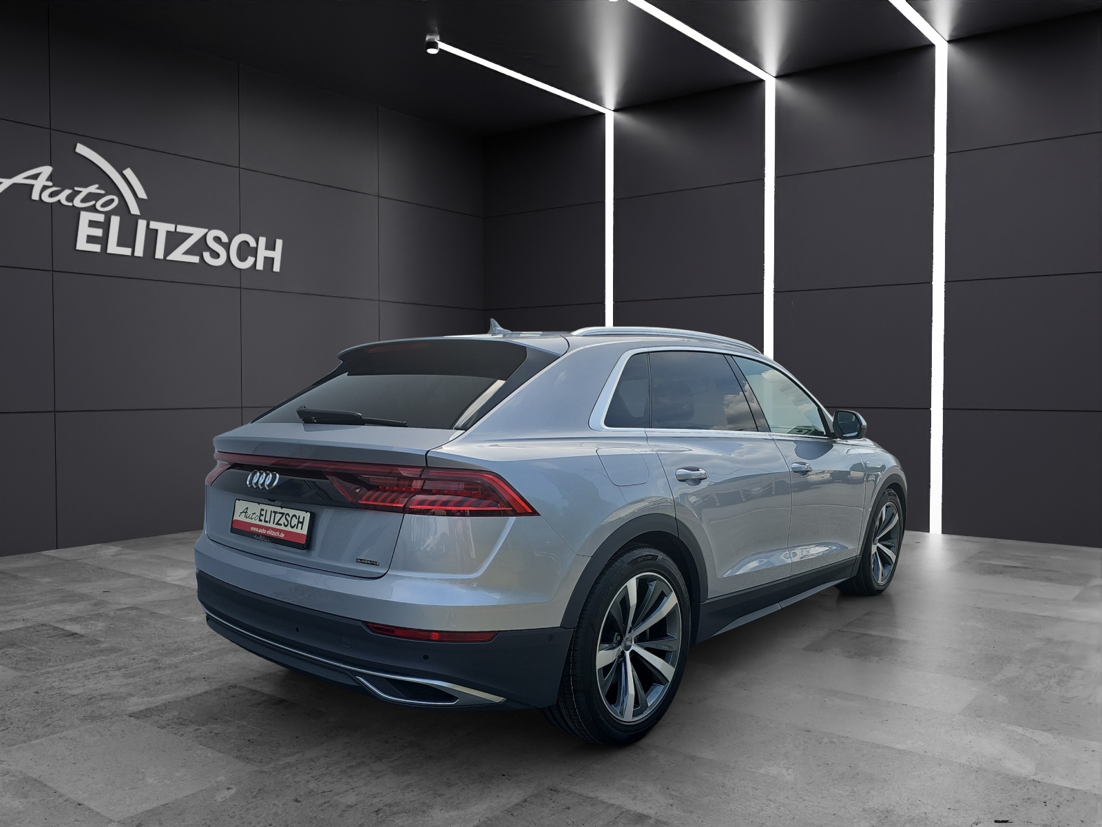 Fahrzeugabbildung Audi Q8 50 TDI Q S line MATRIX ACC 21