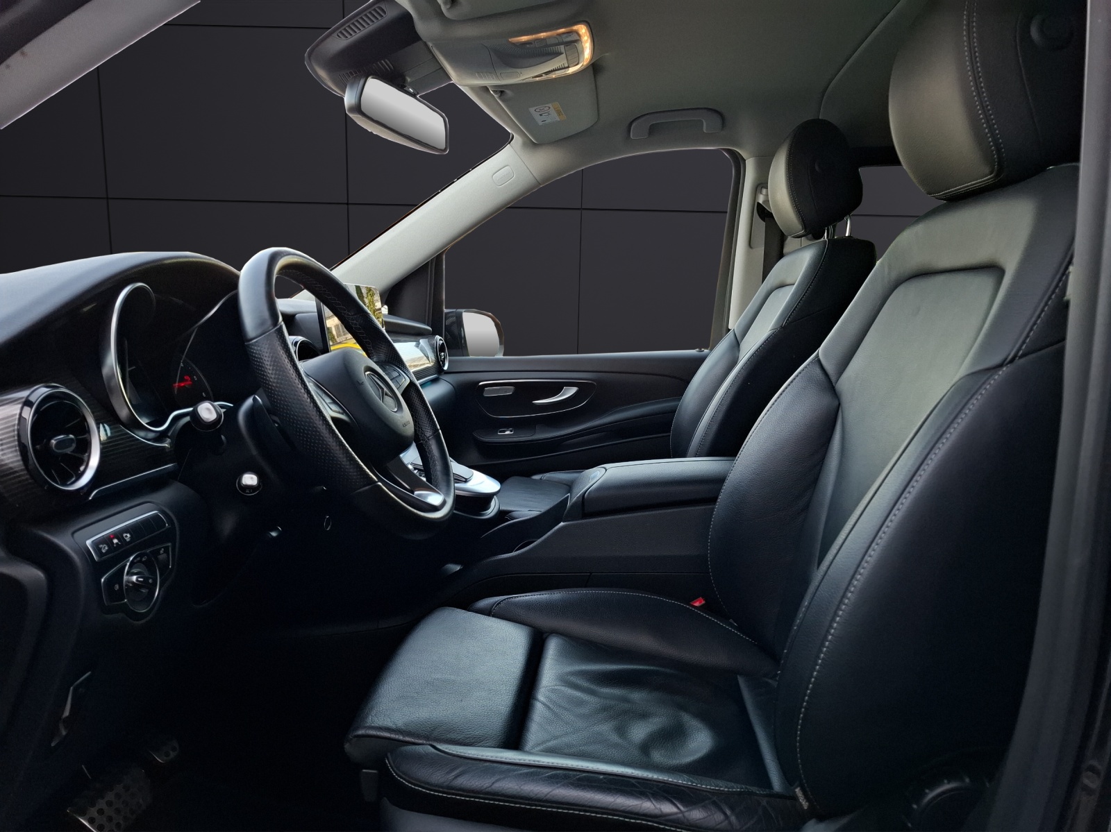 Fahrzeugabbildung Mercedes-Benz V 300 d AMG-Line 4Matic lang AHK 7-Si LED Navi 360°