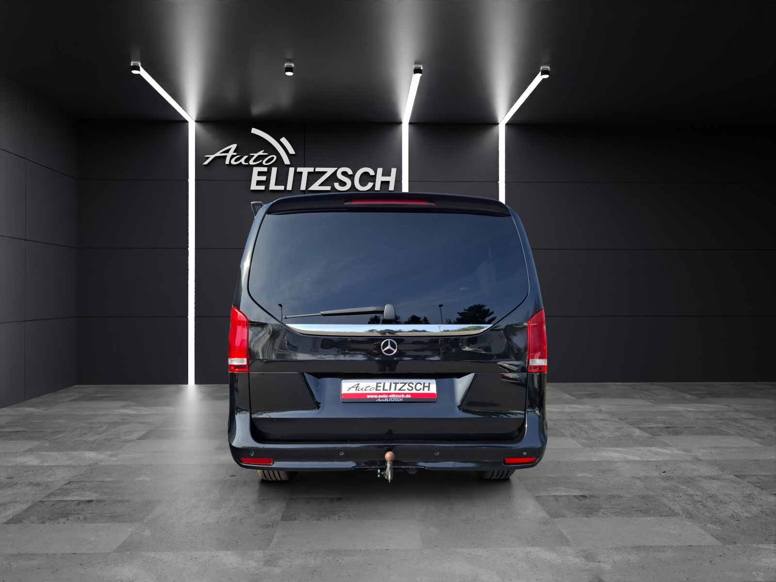 Fahrzeugabbildung Mercedes-Benz V 300 d AMG-Line 4Matic lang AHK 7-Si LED Navi 360°