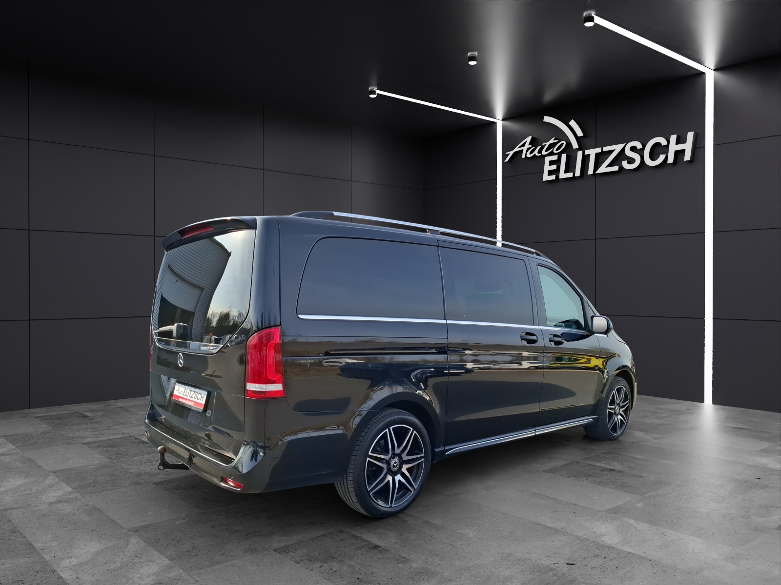 Fahrzeugabbildung Mercedes-Benz V 300 d AMG-Line 4Matic lang AHK 7-Si LED Navi 360°