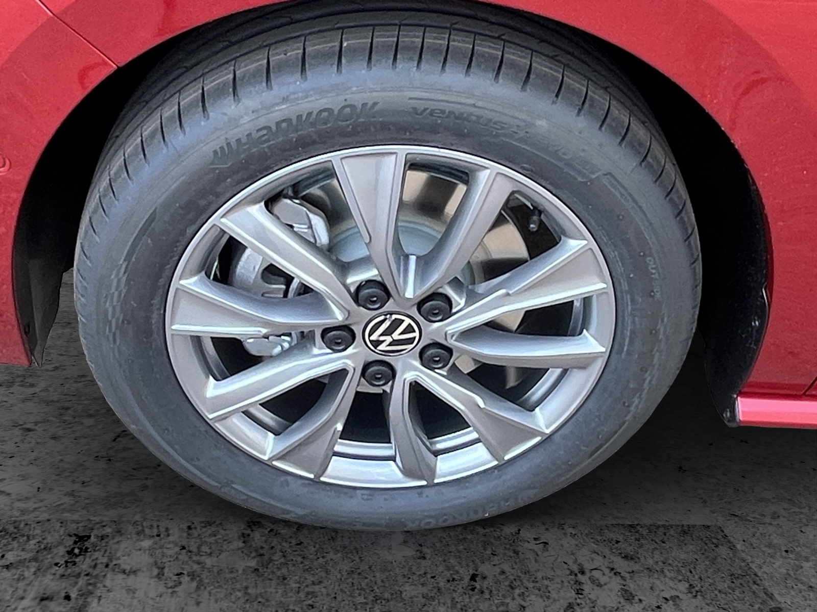 Fahrzeugabbildung Volkswagen T7 Multivan TSI Style LR 7- DSG AHK, KLIMA, NAVI, PANORAMA, DCC