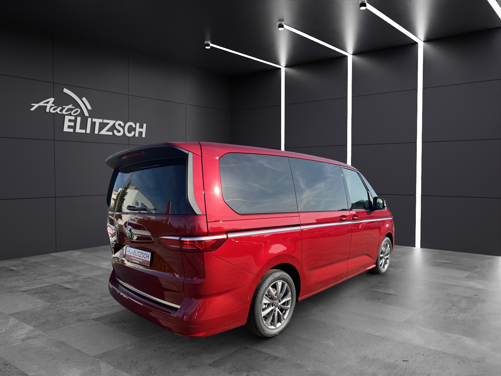 Fahrzeugabbildung Volkswagen T7 Multivan TSI Style LR 7- DSG AHK, KLIMA, NAVI, PANORAMA, DCC