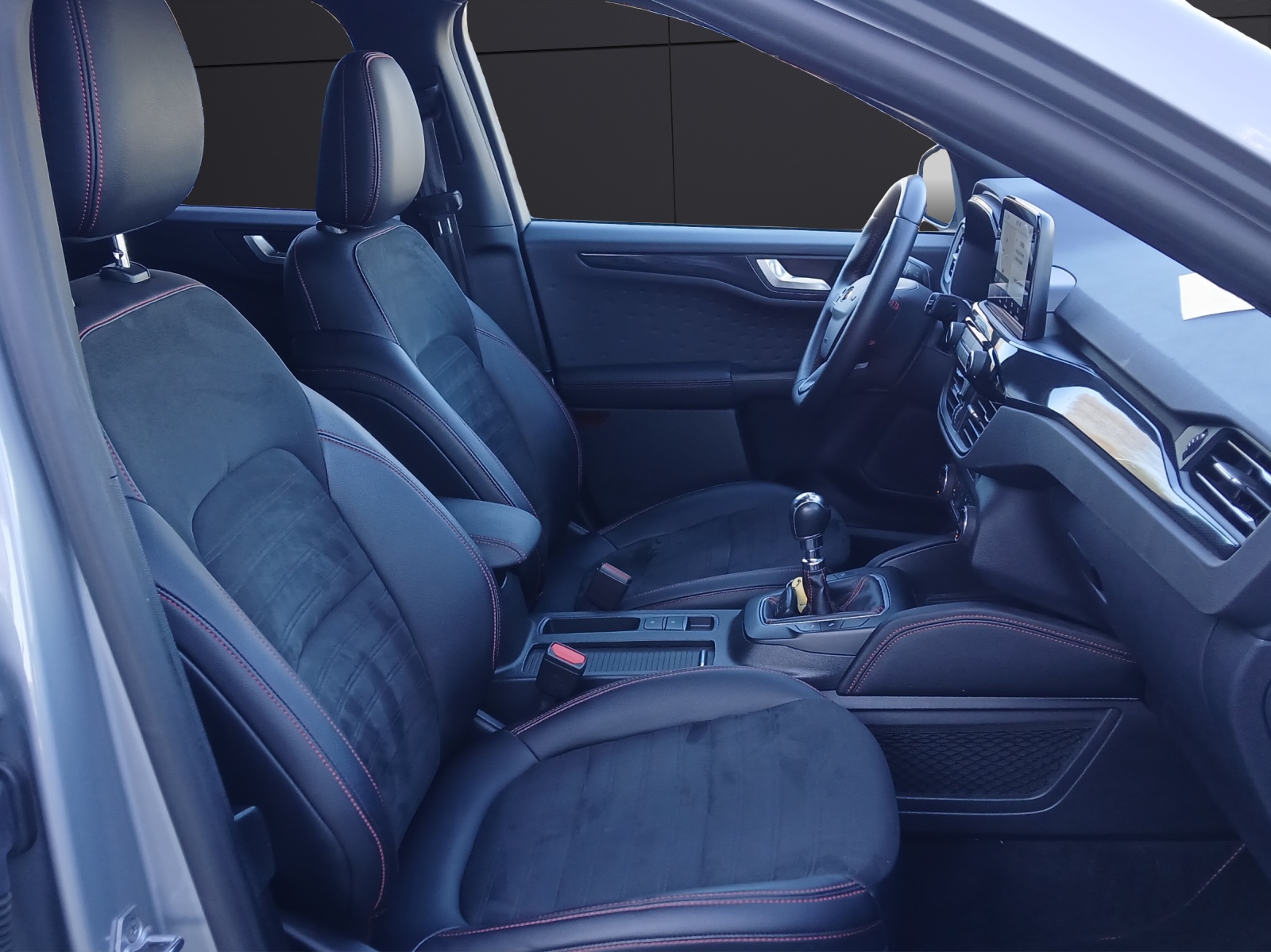 Fahrzeugabbildung Ford Kuga 2.0 EcoBlue Hybrid ST-Line X LED AHK Navi HUD