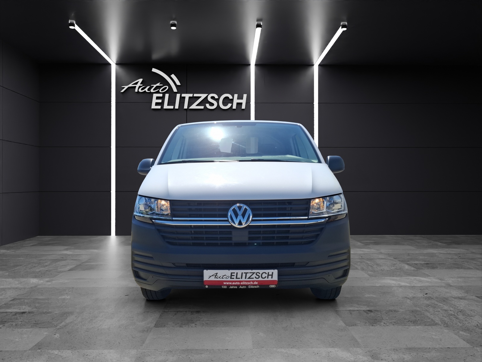 Fahrzeugabbildung Volkswagen T6 Transporter T6.1 TDI Kasten 4M AHK Klima Holzboden Trennwand AHK Klima