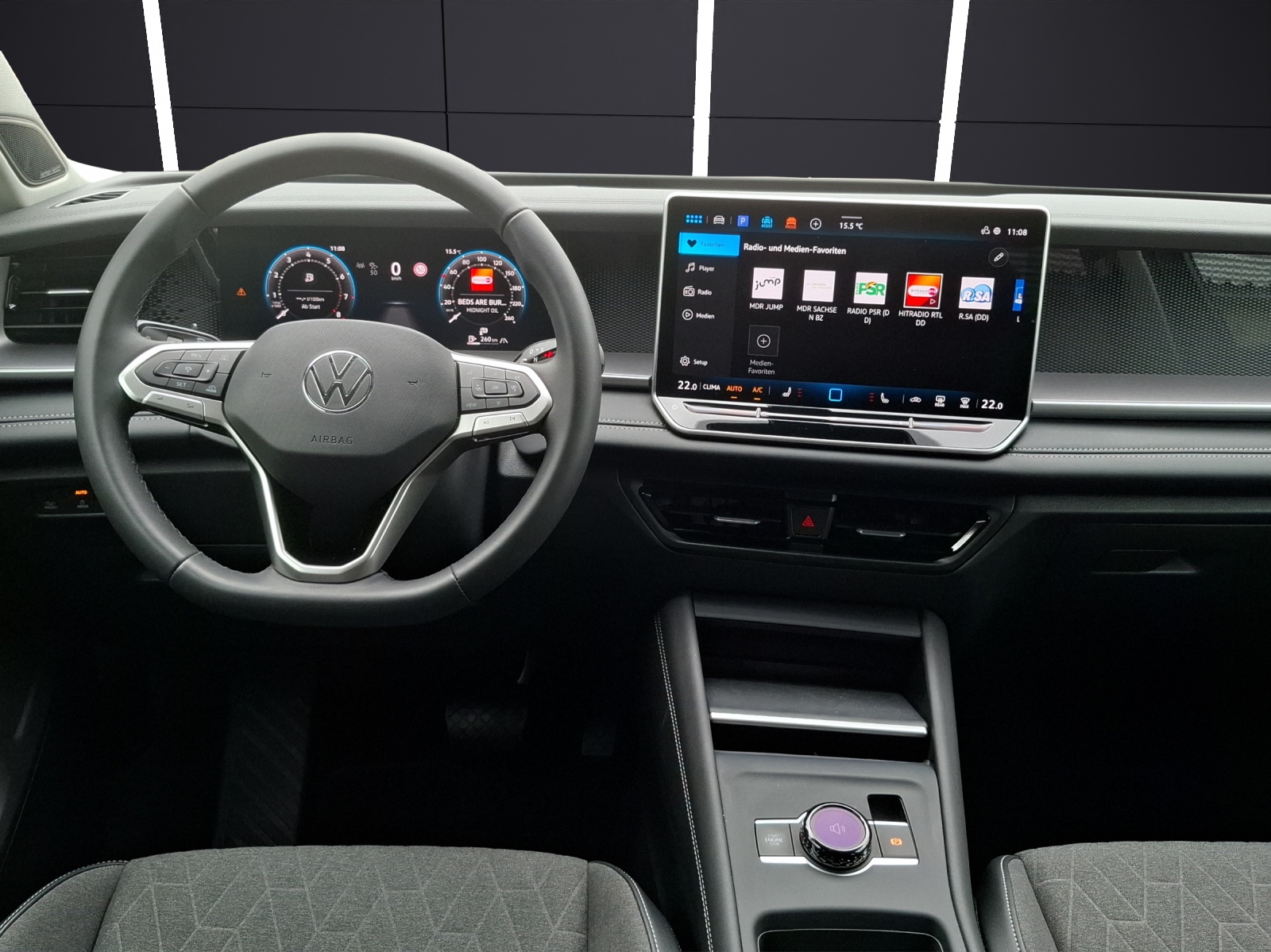 Fahrzeugabbildung Volkswagen Tayron eTSI Life DSG LED AHK Navi AID ACC RFK Harman SHZ