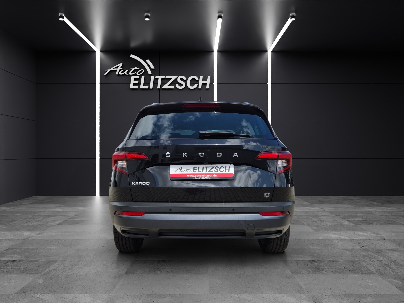 Fahrzeugabbildung SKODA Karoq TSI Clever DSG LED AHK Navi VC ACC RFK SH 18