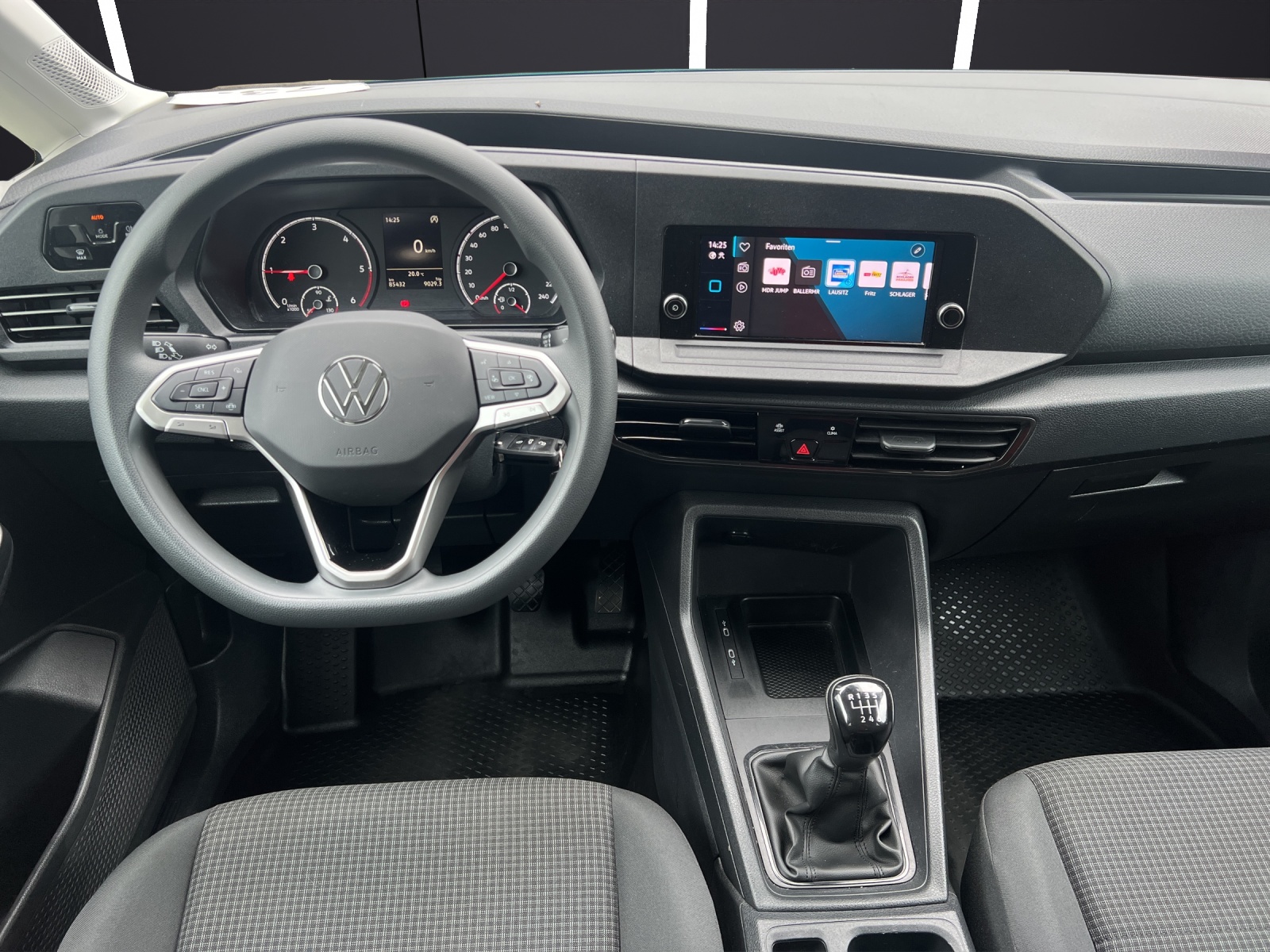 Fahrzeugabbildung Volkswagen Caddy Kombi TDI Maxi Basis 7-Si AHK GRA PDC