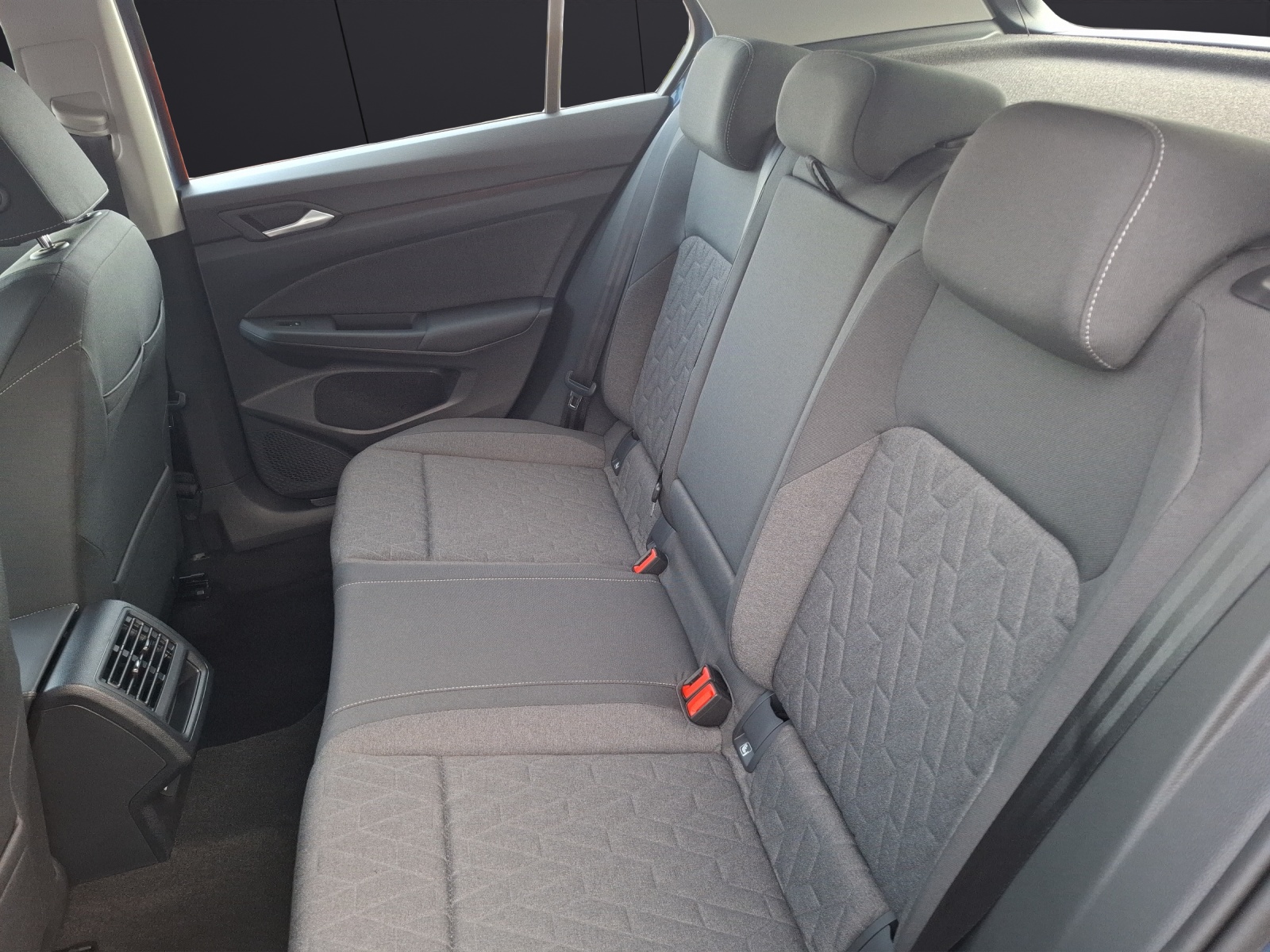 Fahrzeugabbildung Volkswagen Golf VIII Lim. Goal TSI