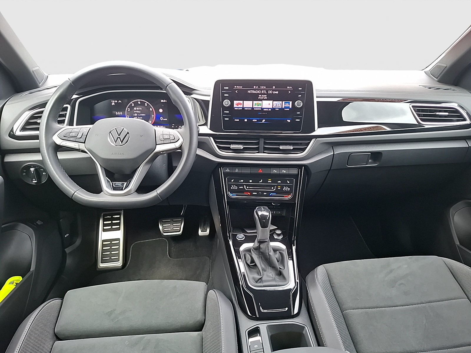Fahrzeugabbildung Volkswagen T-Roc TSI R-Line DSG Matrix Navi AID ACC Park-Assist SH